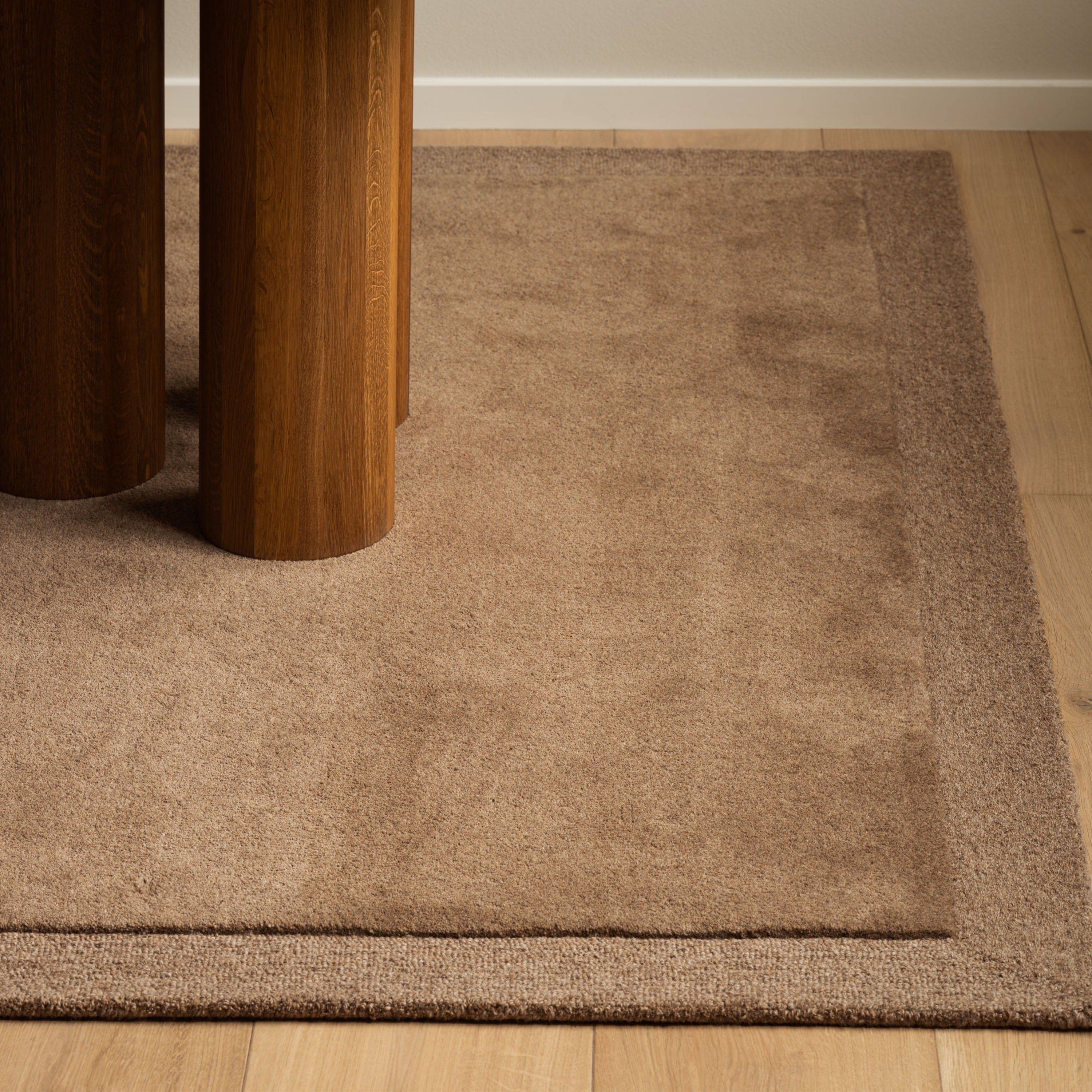 Tinted Louis Ullmatta Beige Brown 200x300