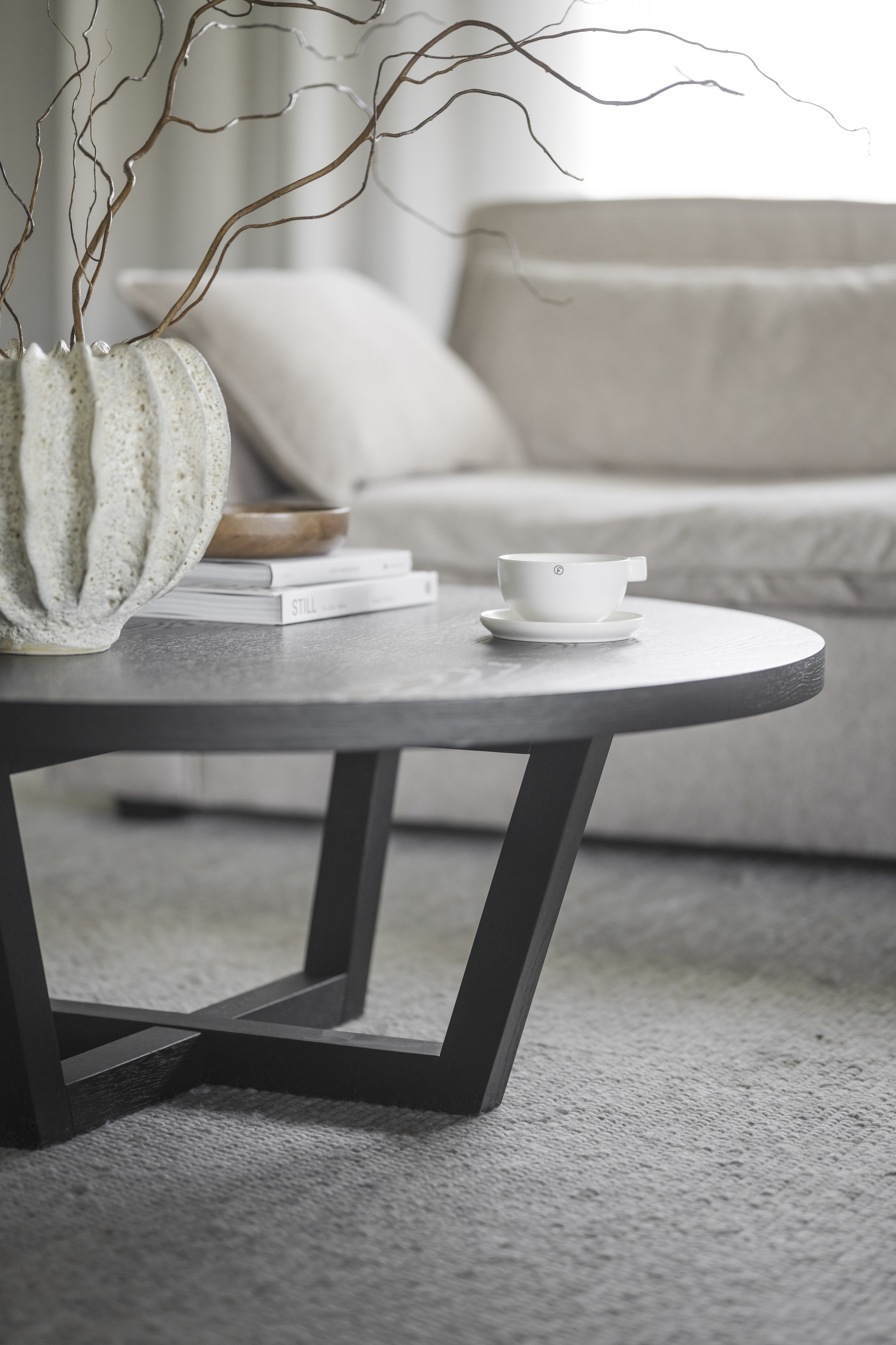 Rowico Home Boxford Couchtisch Schwarz Ø110