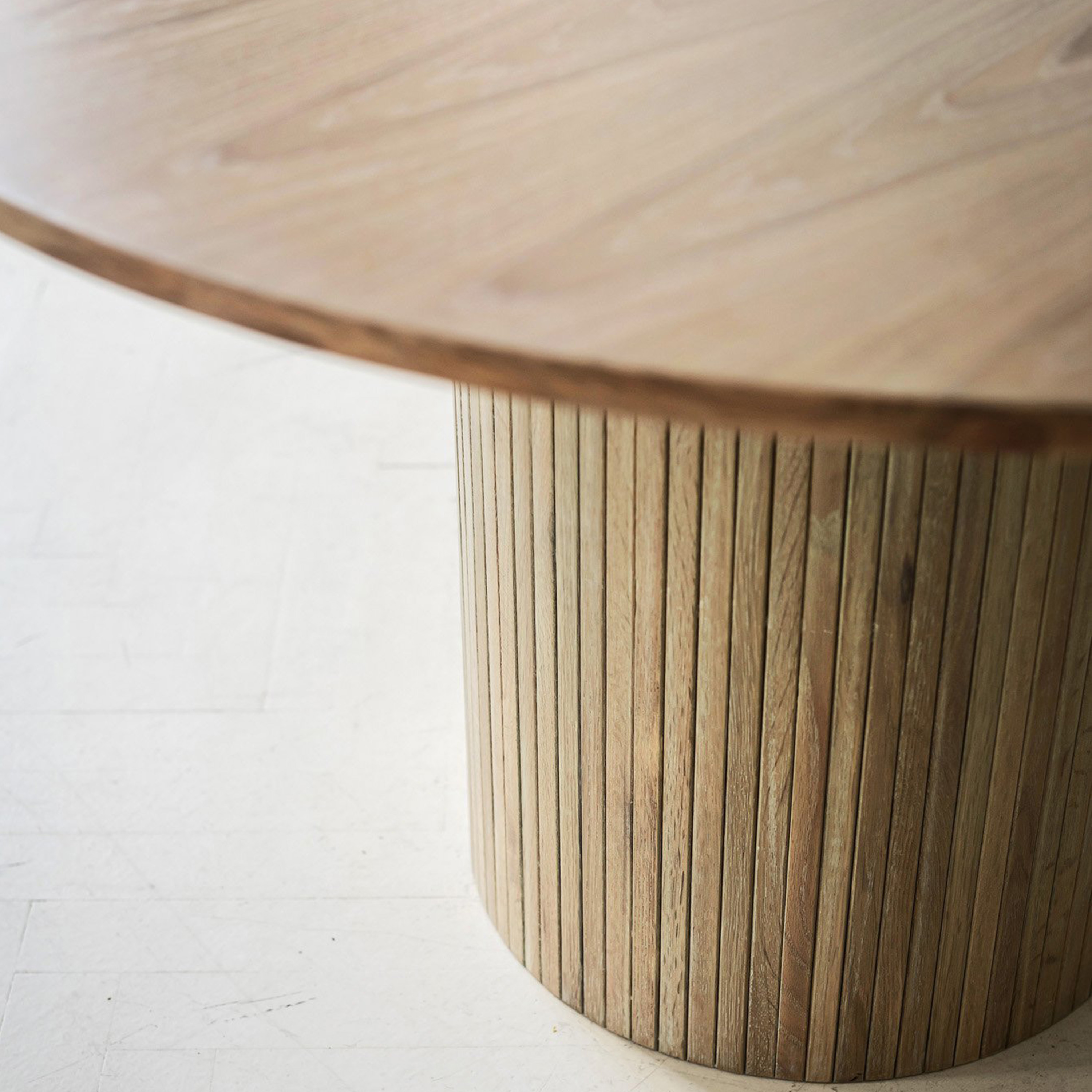 Sleepo Collection Adele Matbord Vitpigmenterad Ek Ø115