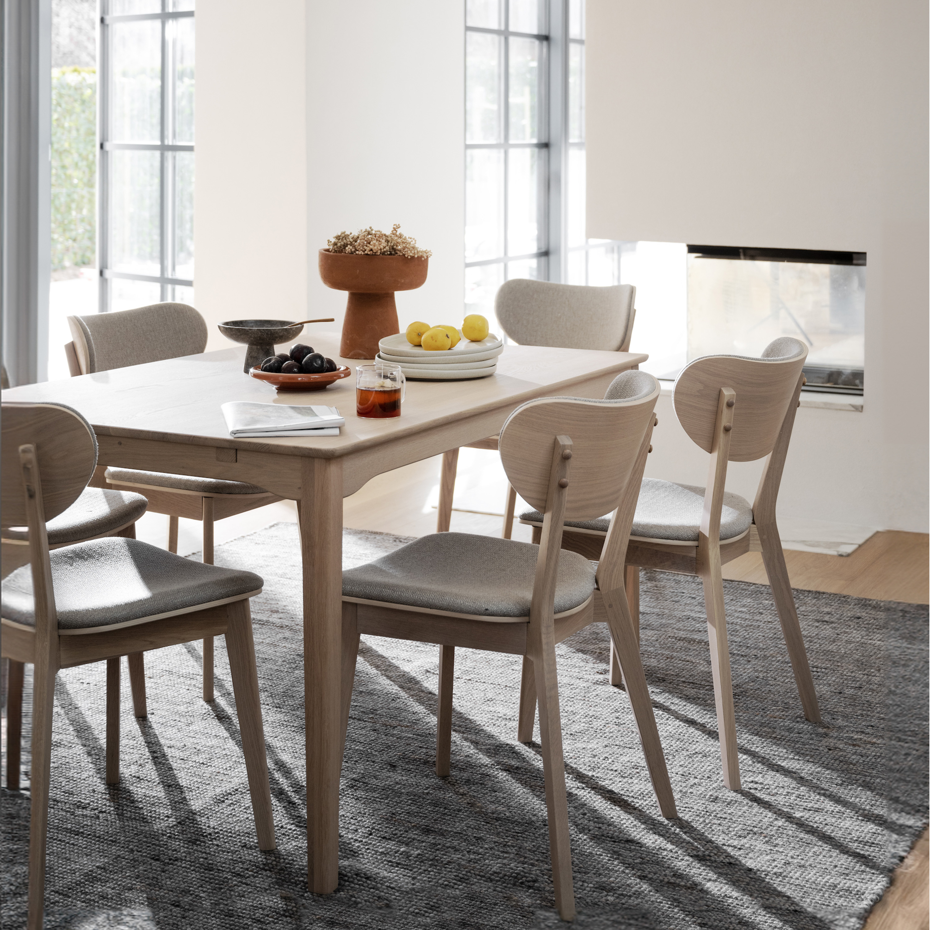 Rowico Home Markham Esstisch Weißpigmentiert 140cm