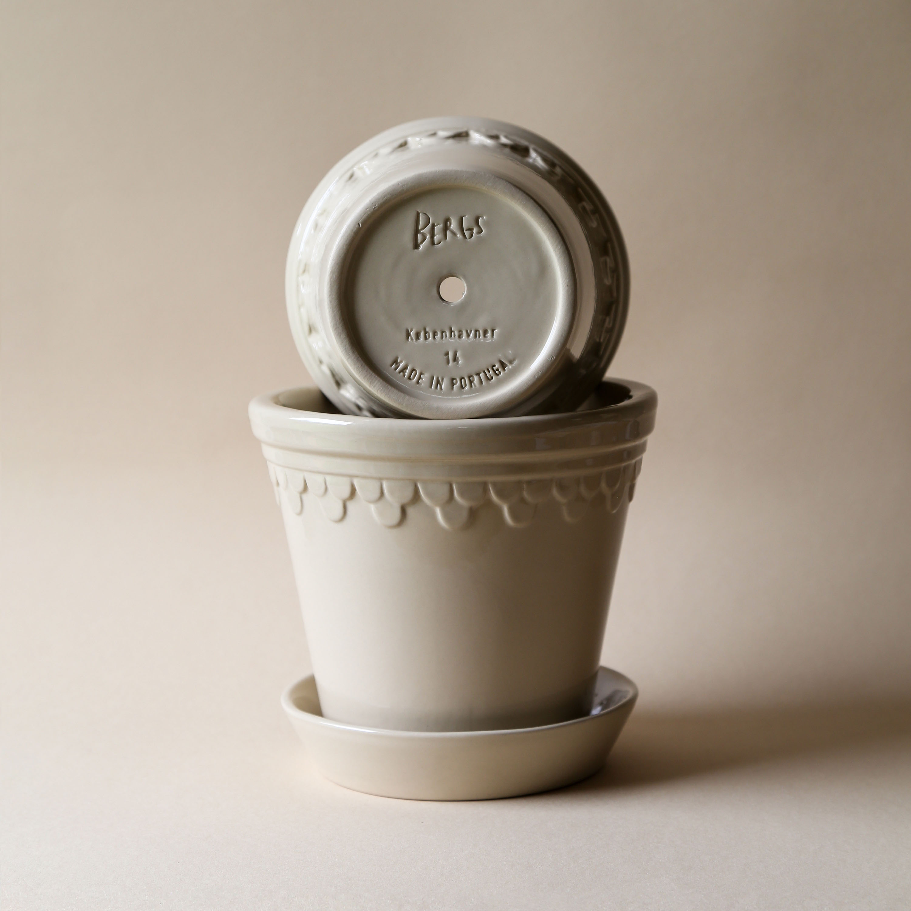 Bergs Potter Københavner Kruka med fat Glazed Sand Stone Ø12