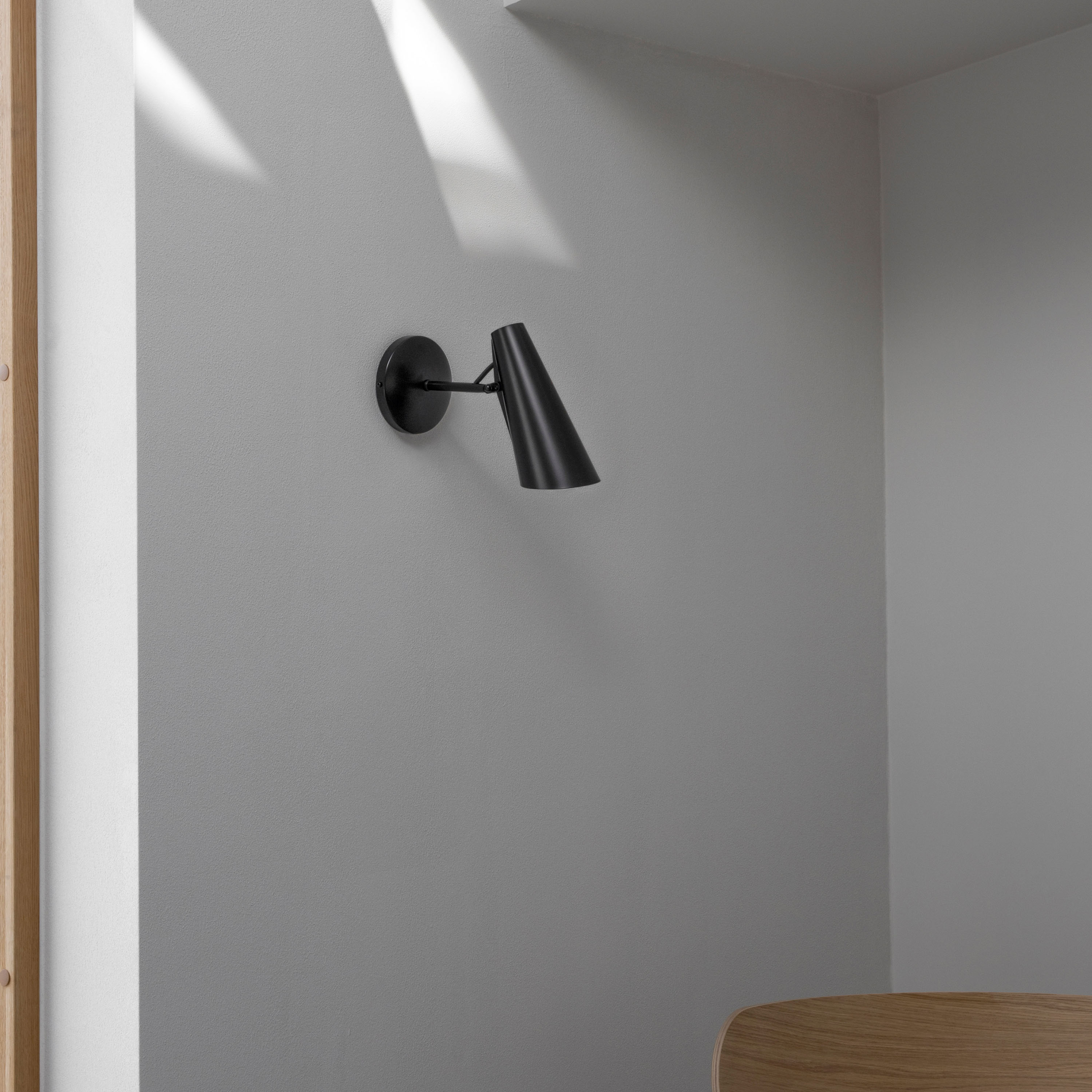 Northern Birdy Short Wandleuchte Black/Black