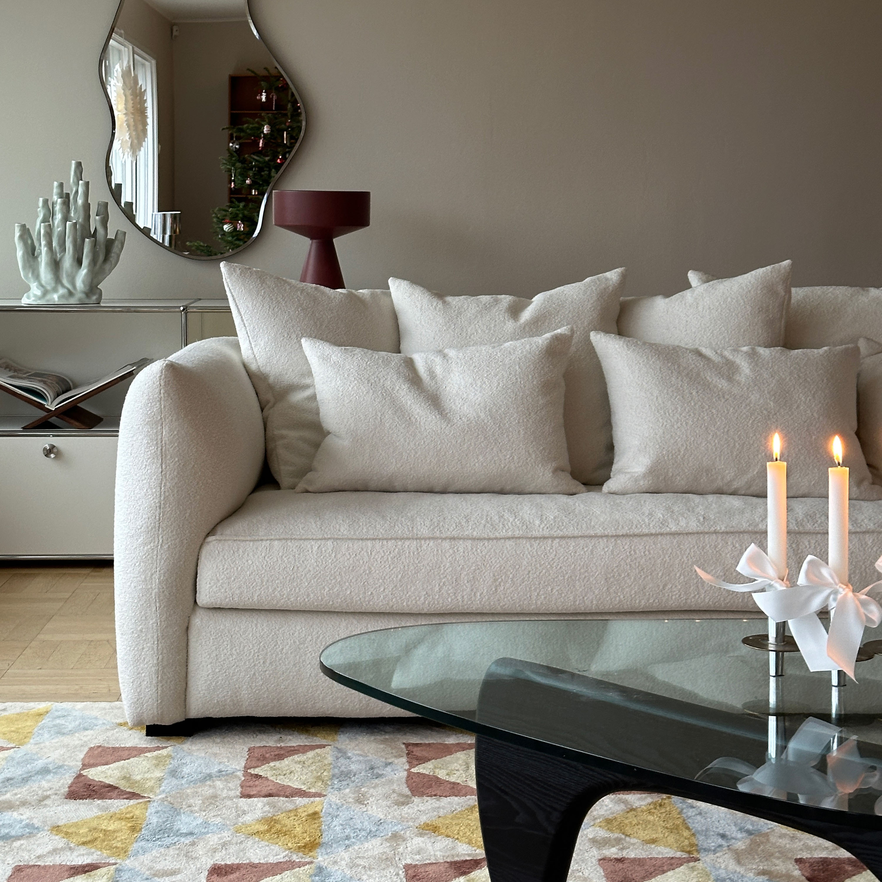 Tinted Cornell Sofa Bouclé Classic Offwhite 225cm