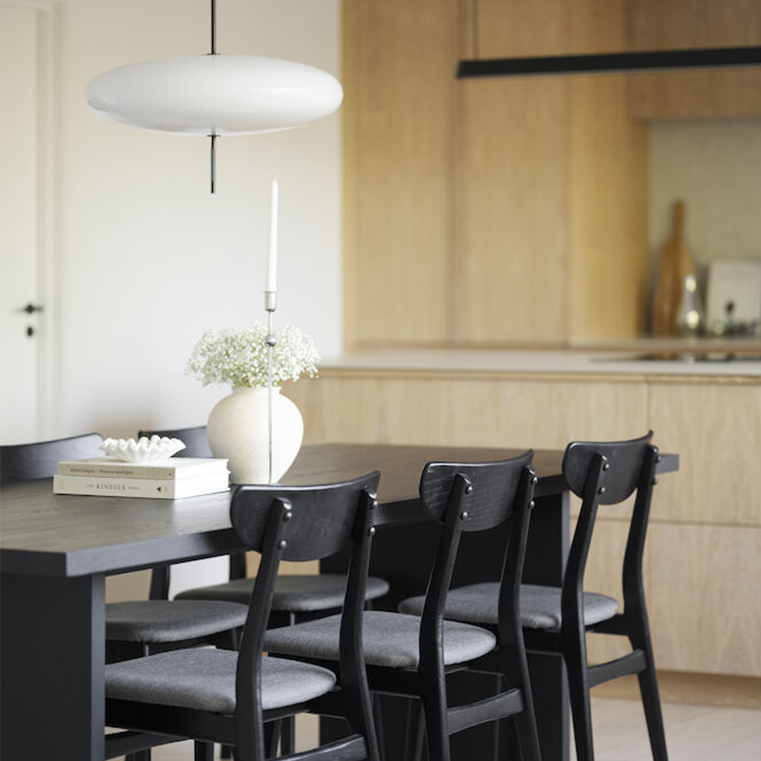 Rowico Home Emmett Matbord Svart 240cm