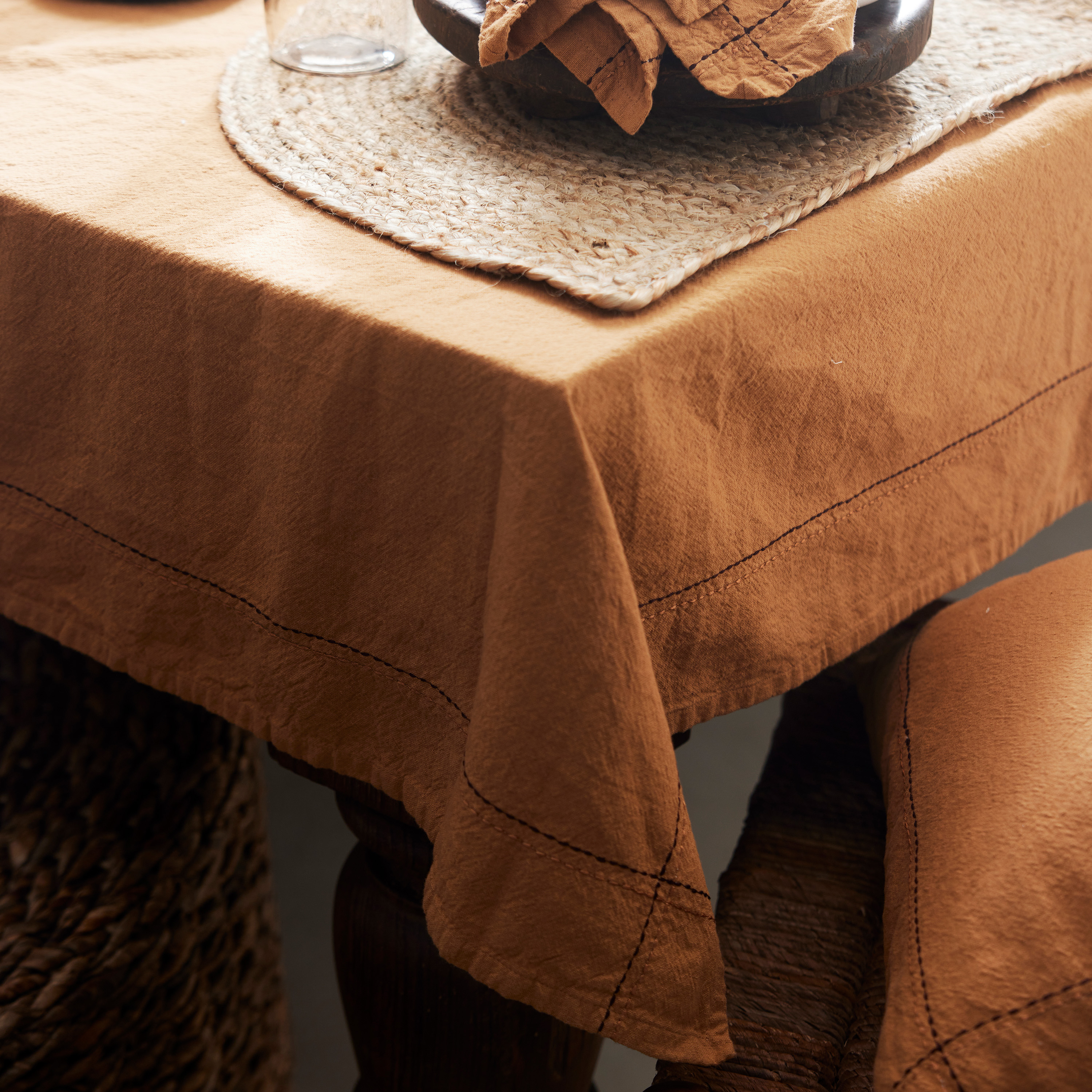 Jakobsdals Nadia Pöytäliina Ruoste 140x260