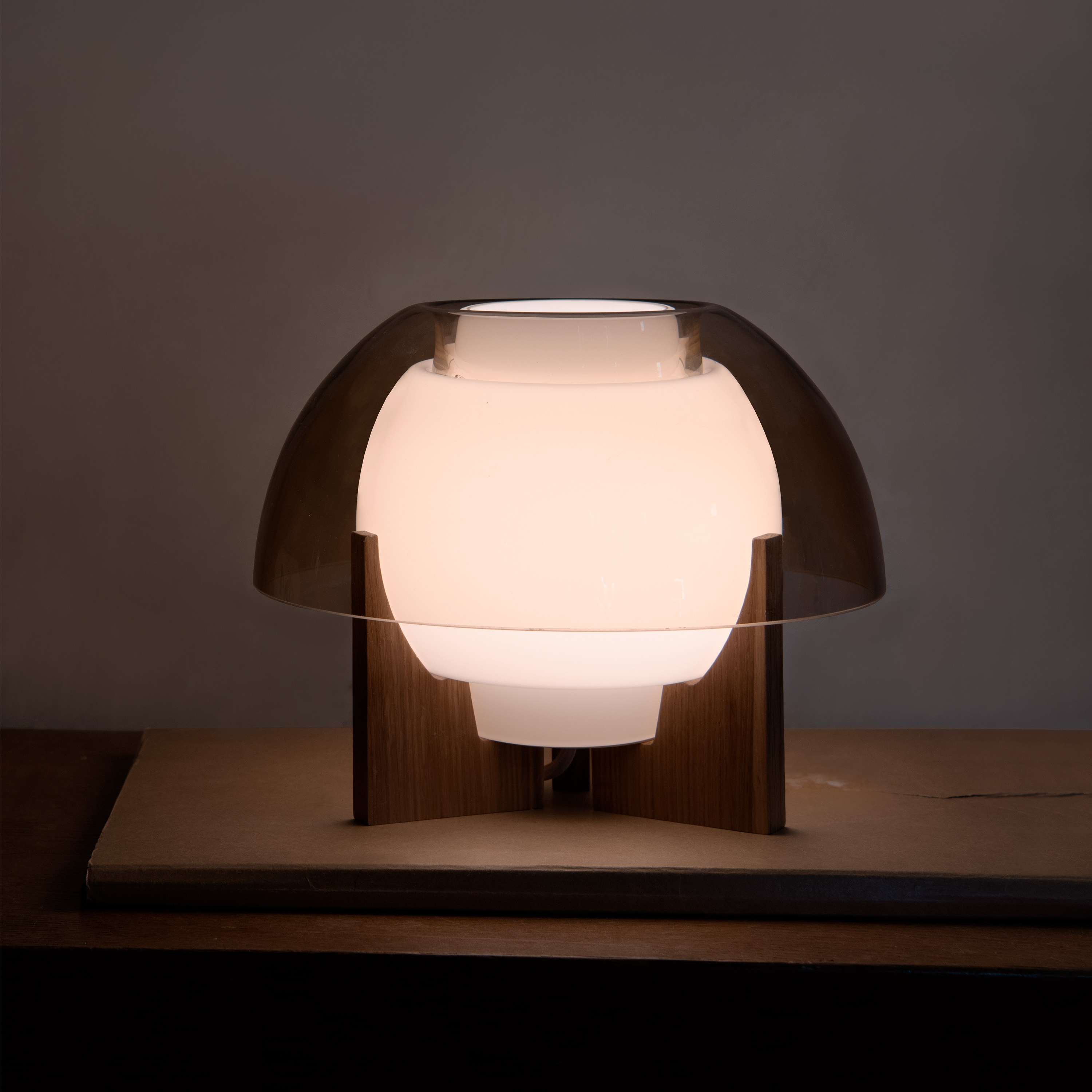 LYFA Ergo Bordlampe Grå 20cm