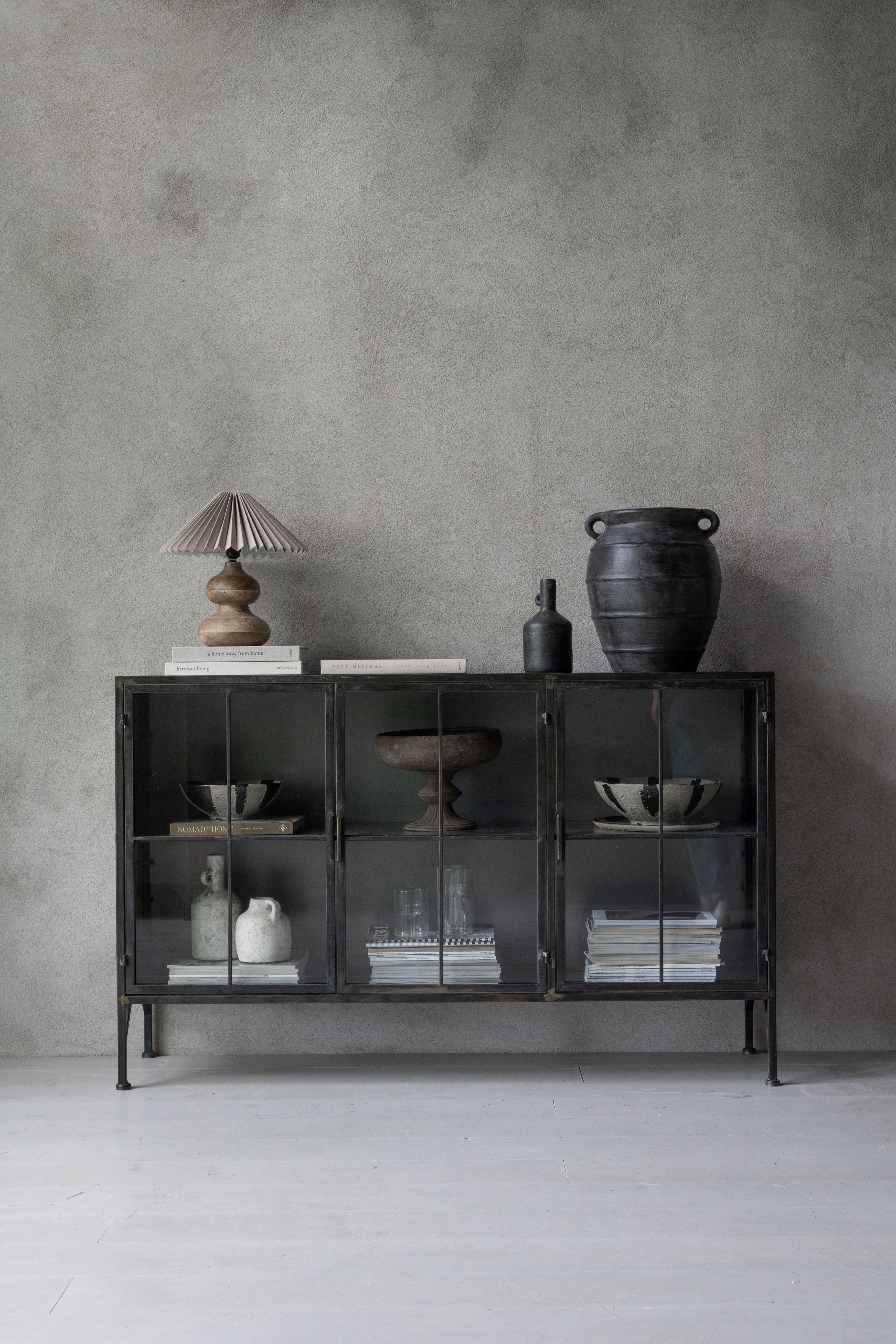 Wikholm Form Bremen Antiikkityylinen lipasto 151cm