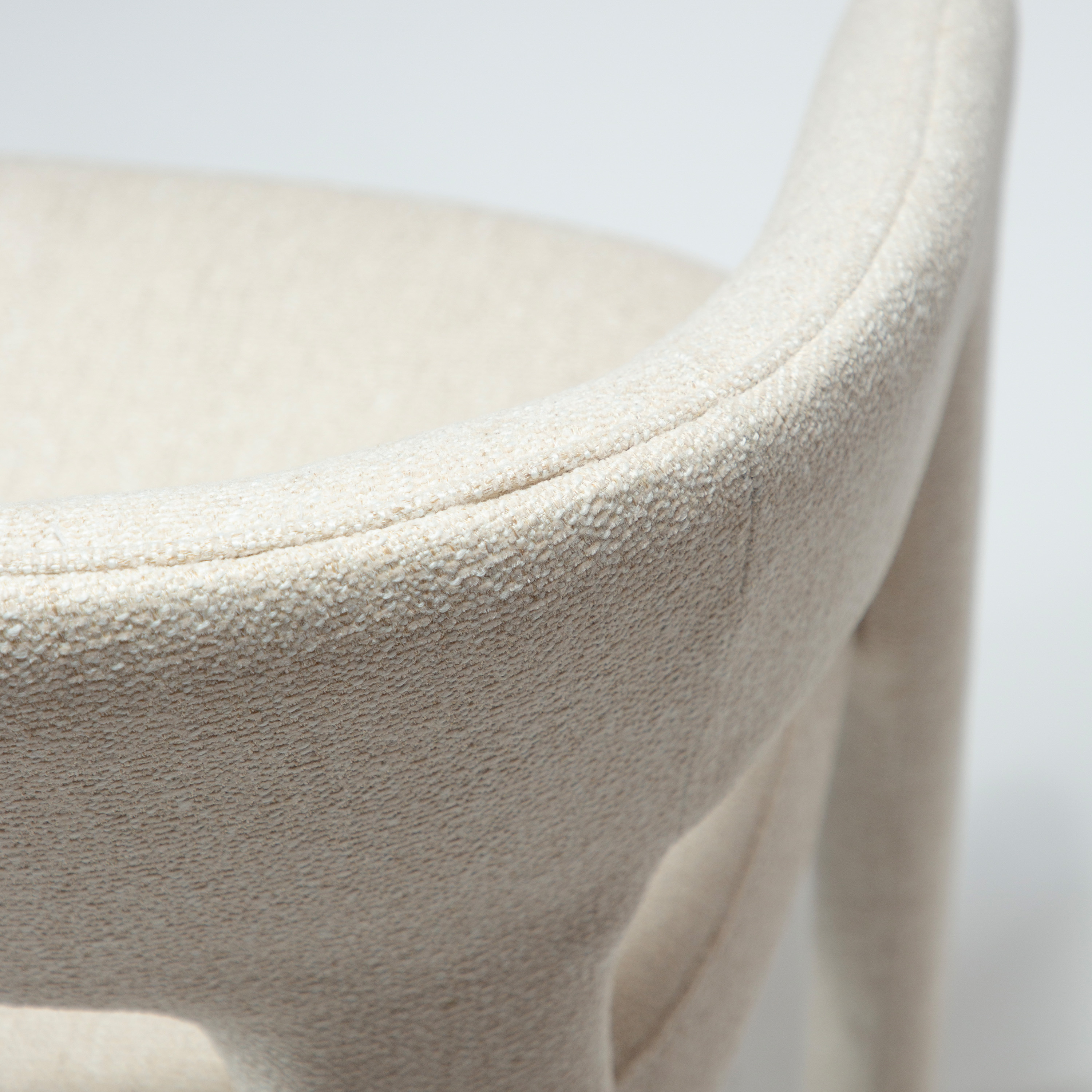 Dan Form Splendor Tuoli Simply Beige Bouclé