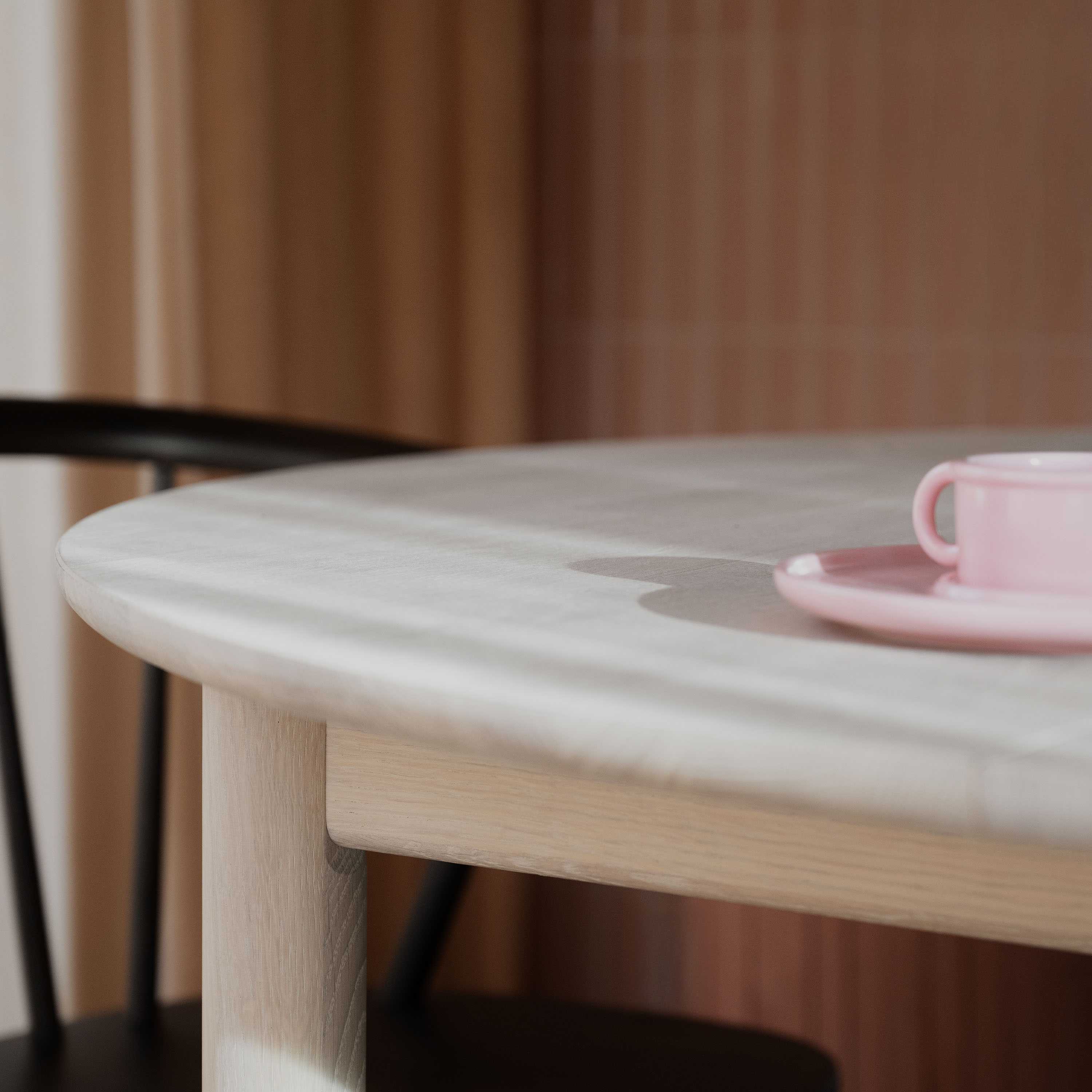 Rowico Home Derrymore Matbord Vitpigmenterad Ø120