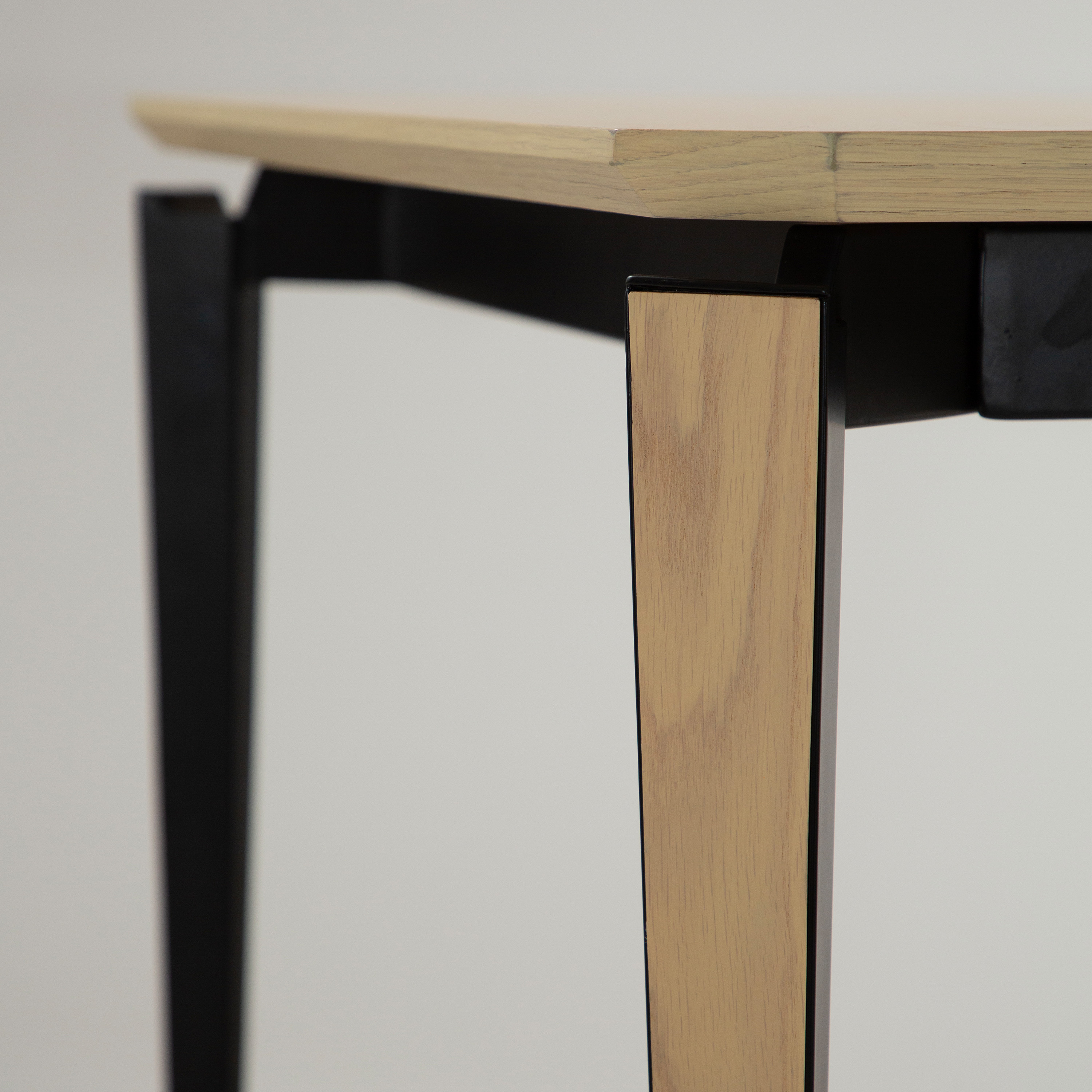 Dan Form Edge Pöytä Valkopesty tammi 200+100 cm