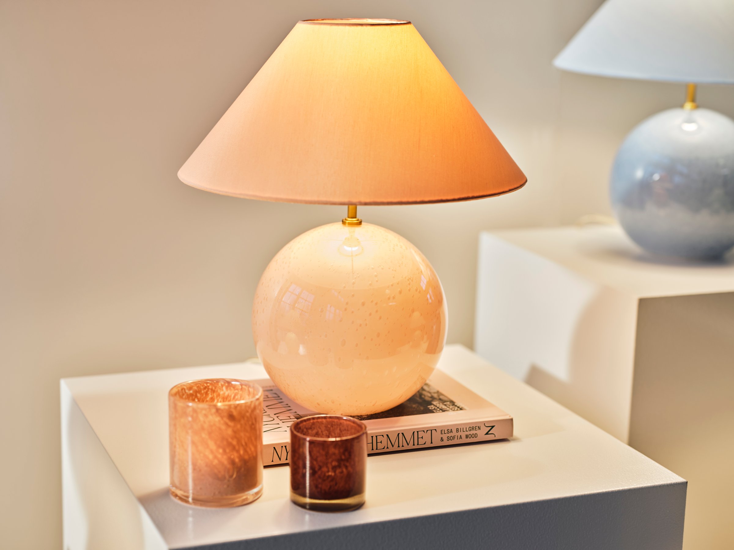 Globen Lighting Iris Bordlampe Blush 35