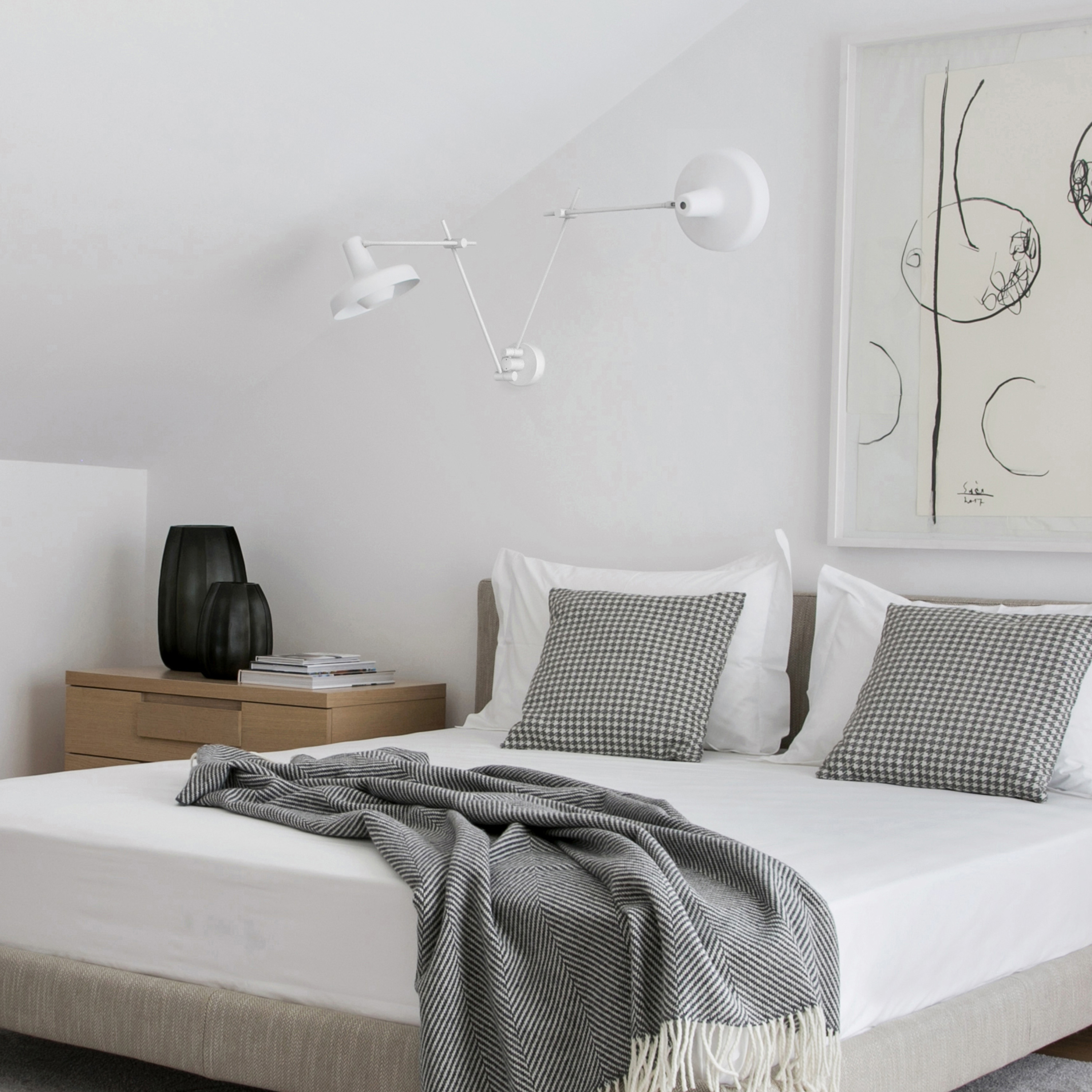 Grupa Arigato Seinävalaisin Double White