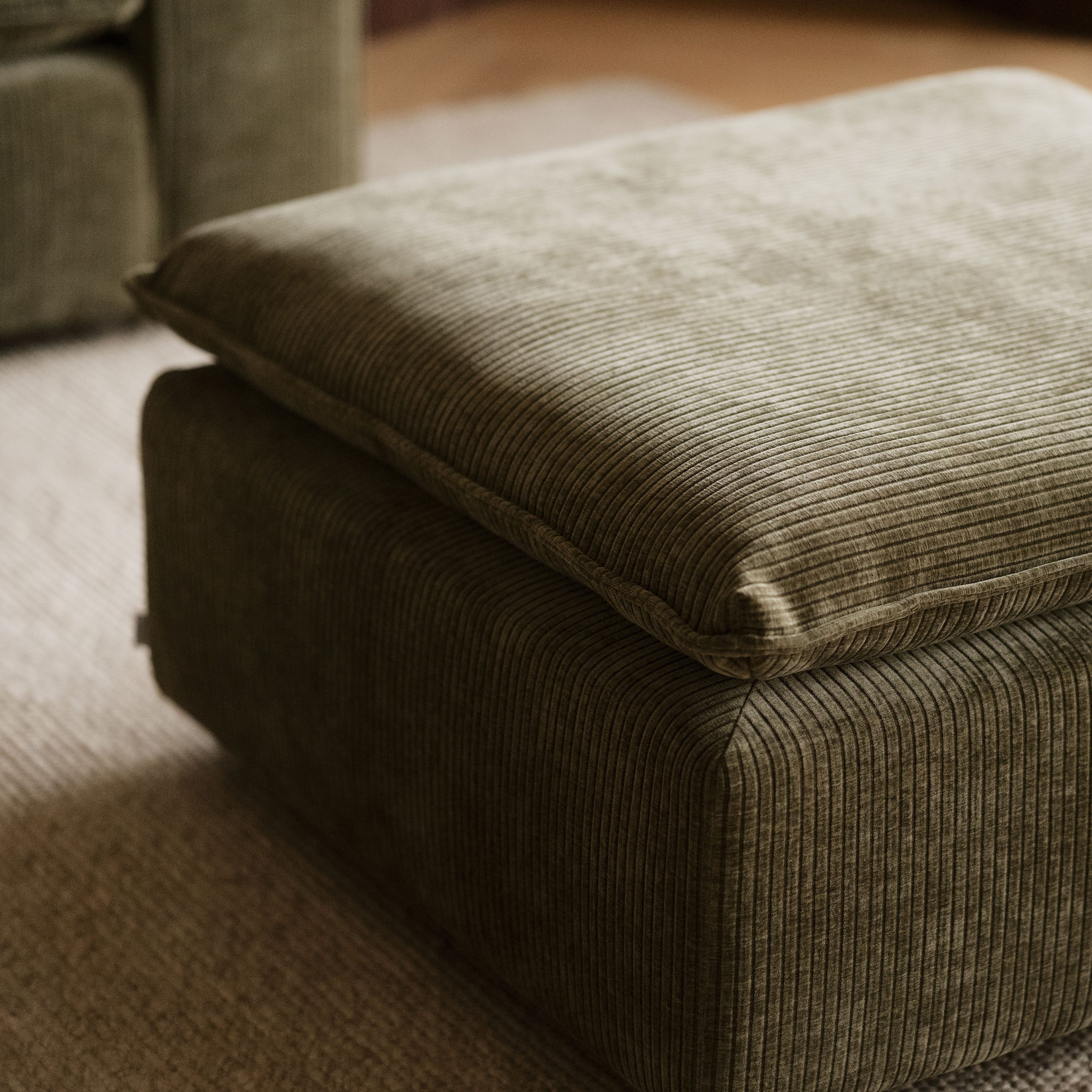 Rowico Home Rawlins Fußhocker Rachel Grün