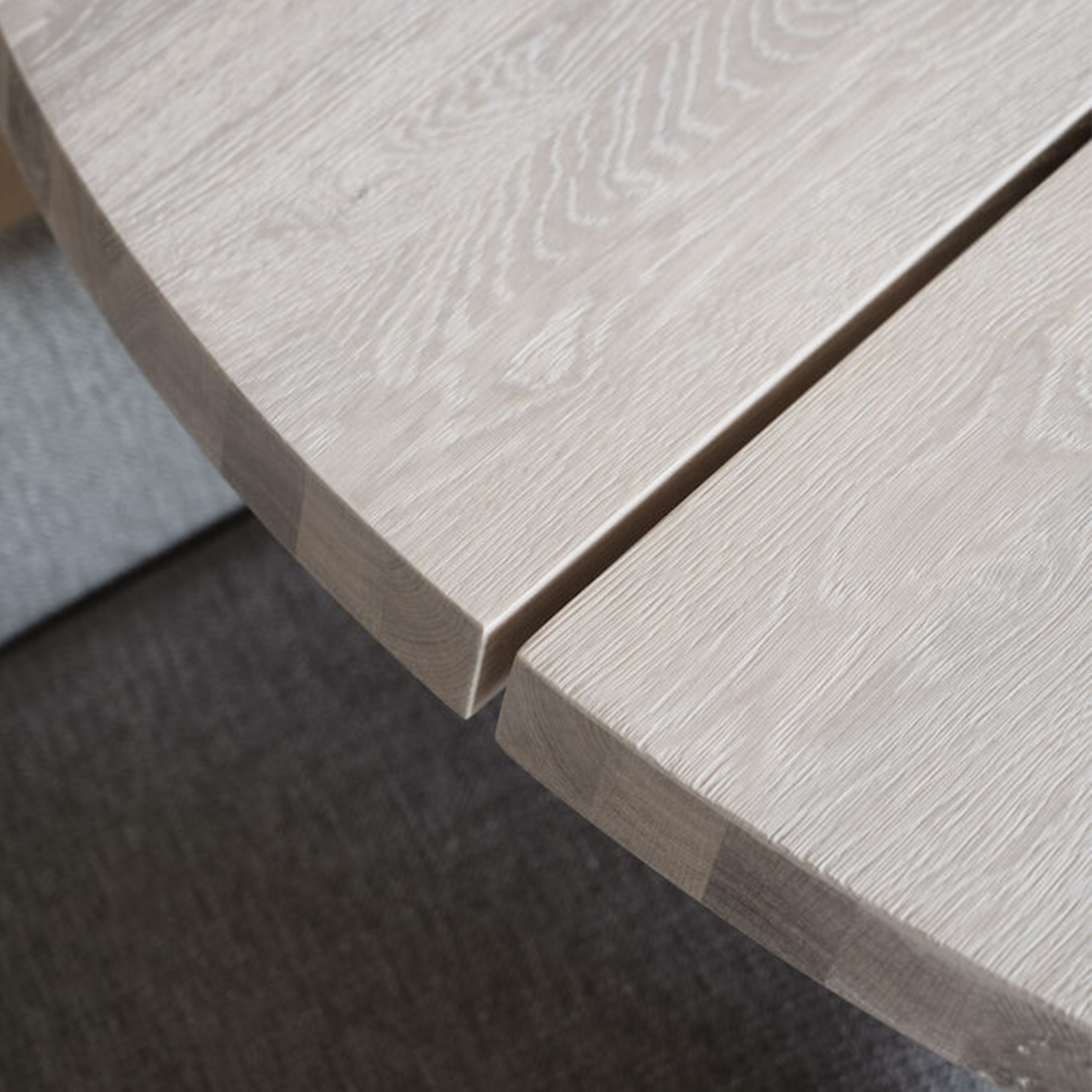 Rowico Home Fred Esstisch Weiß pigmentiert Ø160