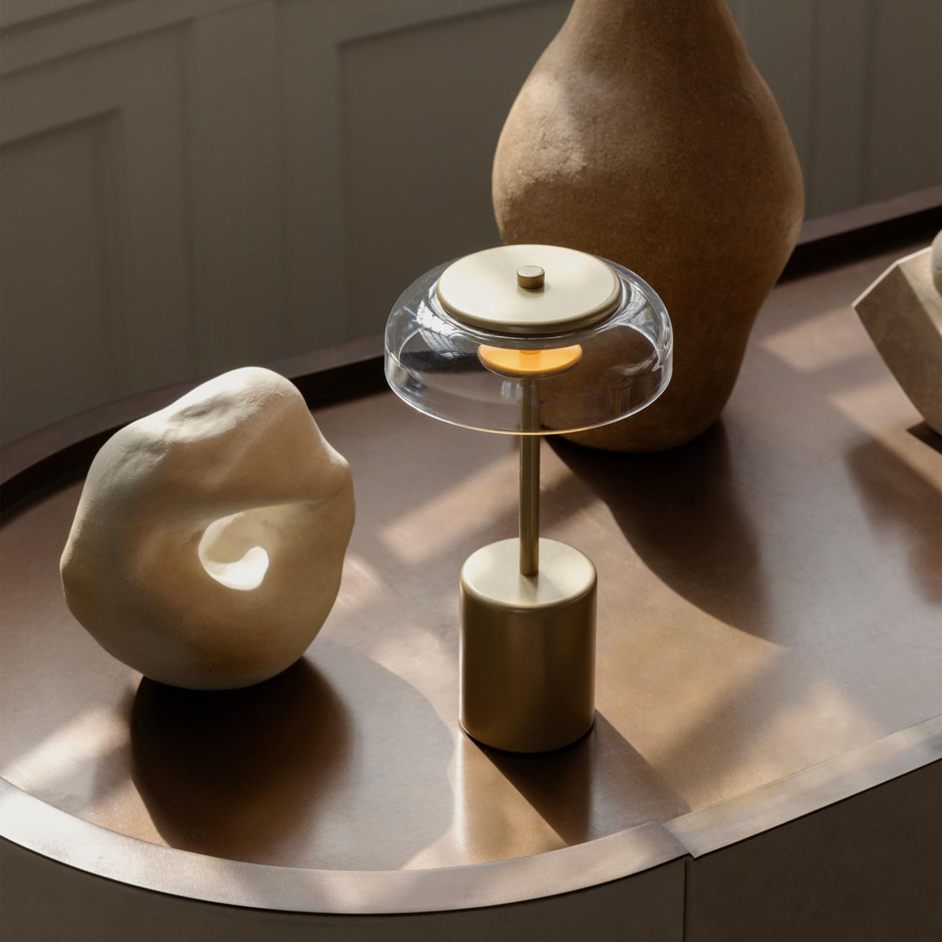 Nuura Blossi Portabel Bordslampa Nordic Gold/Clear Mini