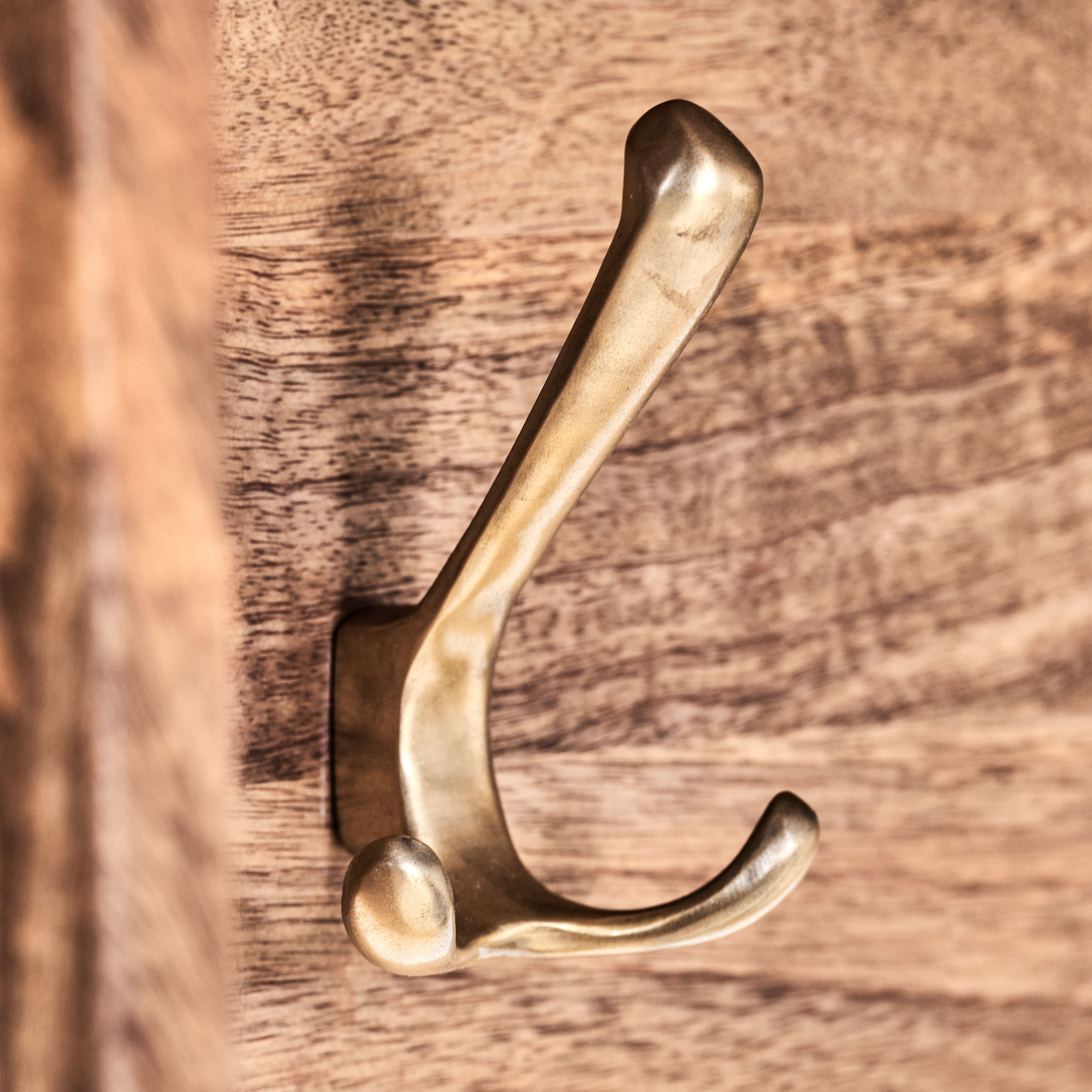 House Doctor Balance Kleiderständer Antikbraun 100 cm