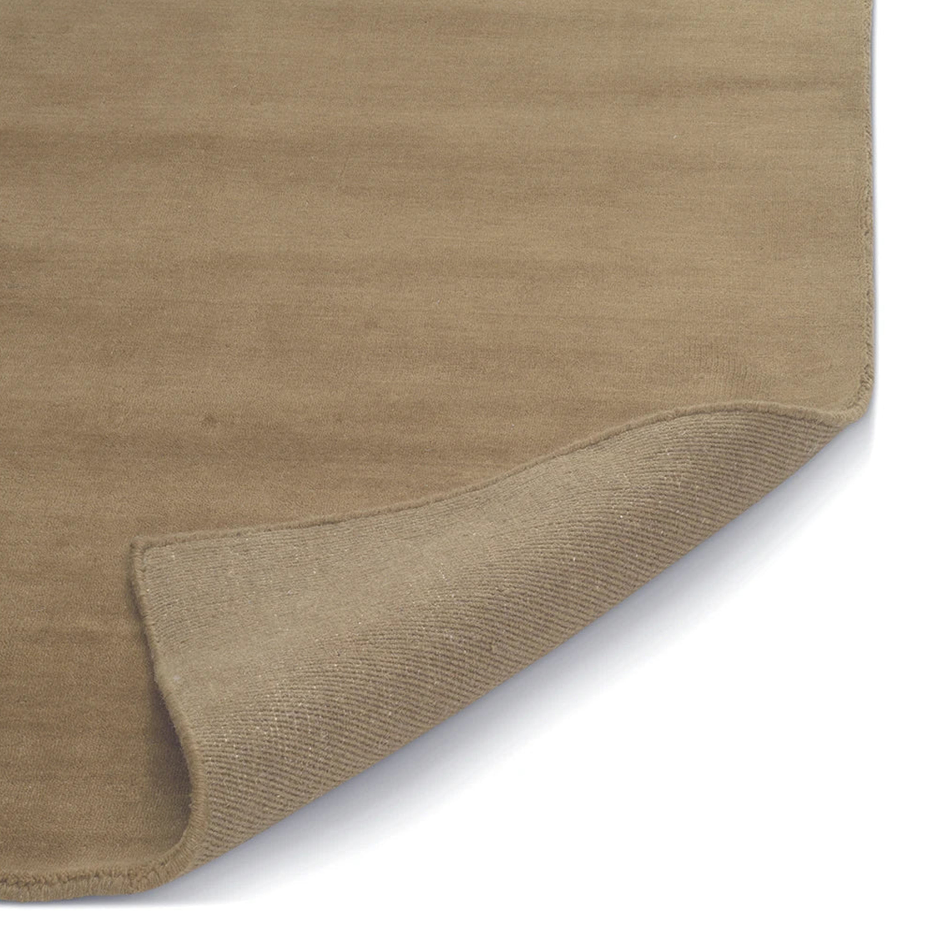 Classic Collection Solid Ullmatta Wheat 200x300