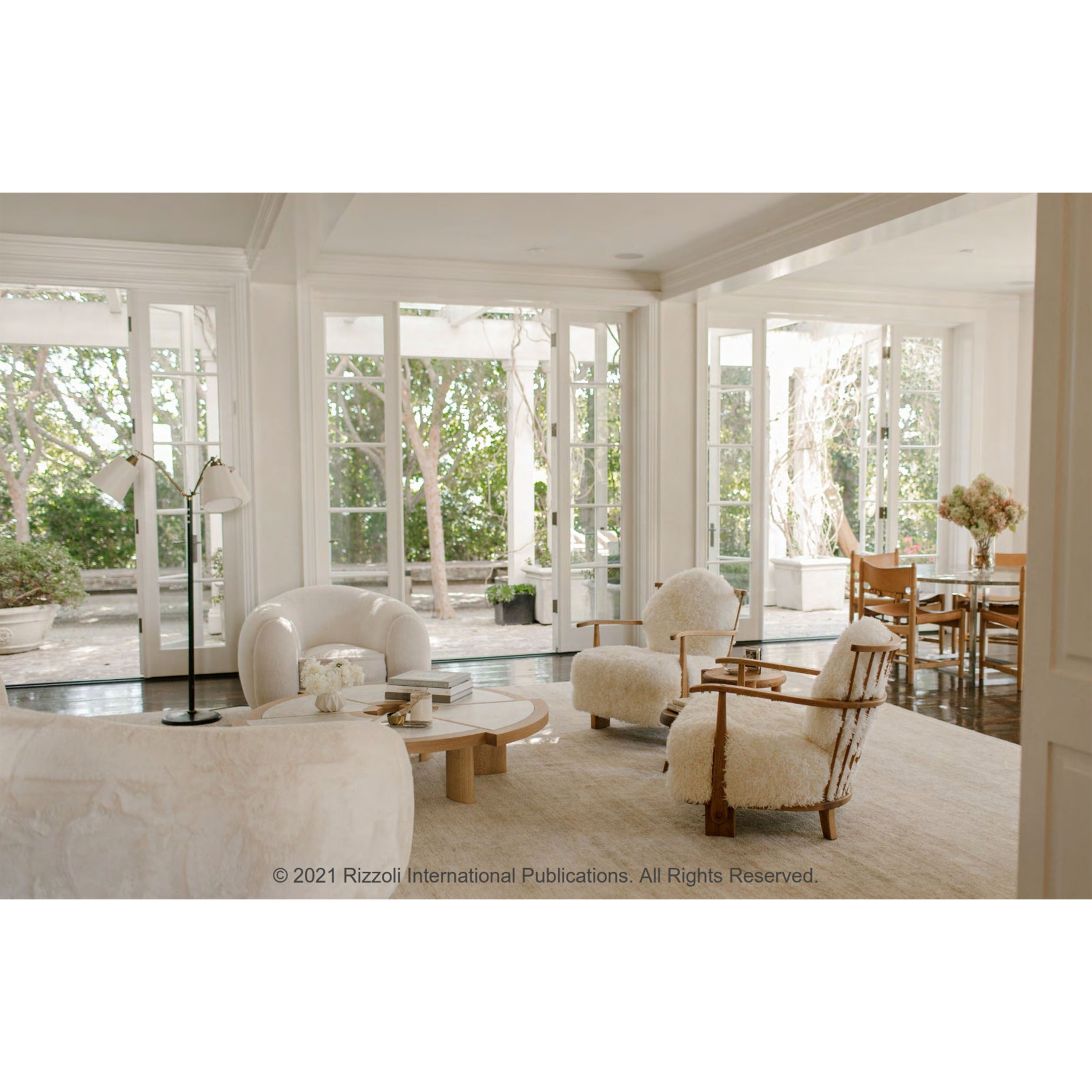 New Mags Pacific Natural at Home Coffee Table Book