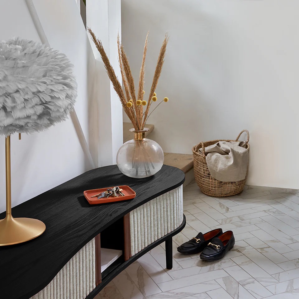 Umage Audacious TV-Benk Svart Eik/Sterling