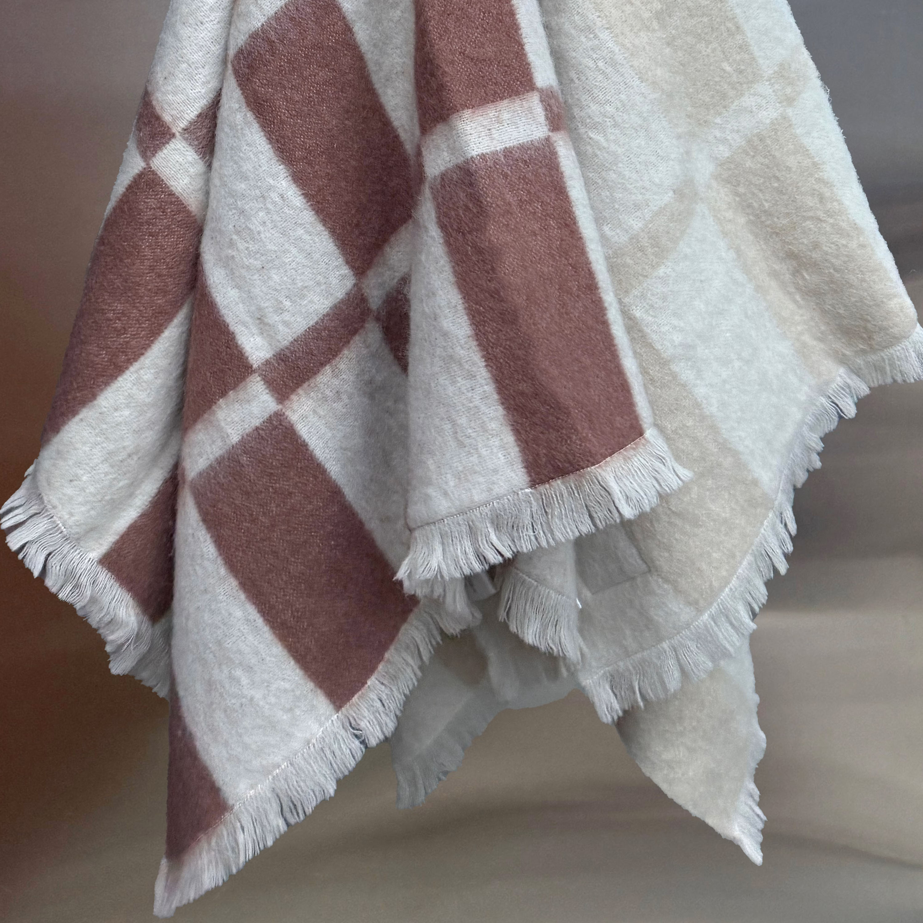 Tinted Hallin Mohairpläd Beige 130x170