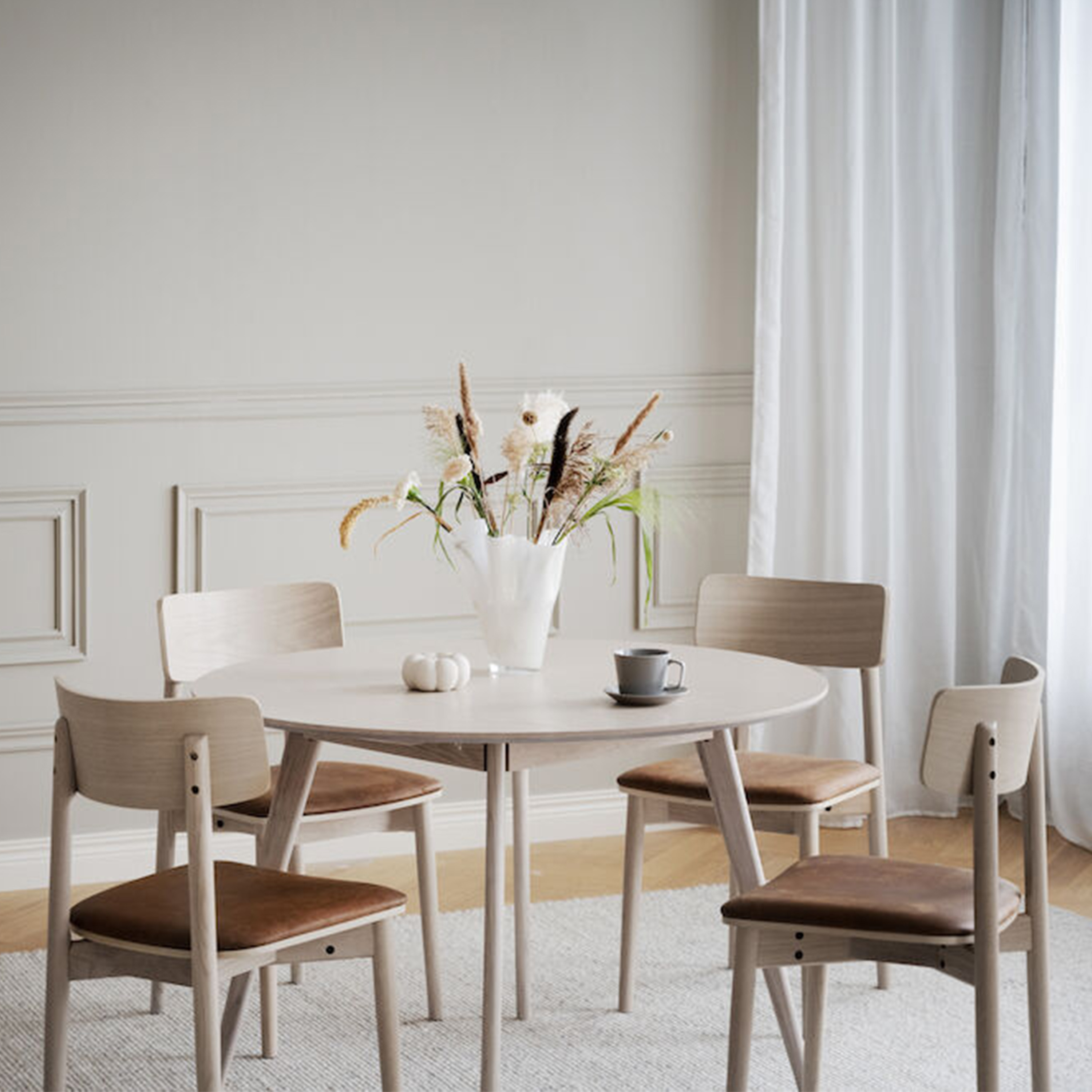 Rowico Home Yumi Matbord Vitpigmenterad Ø115