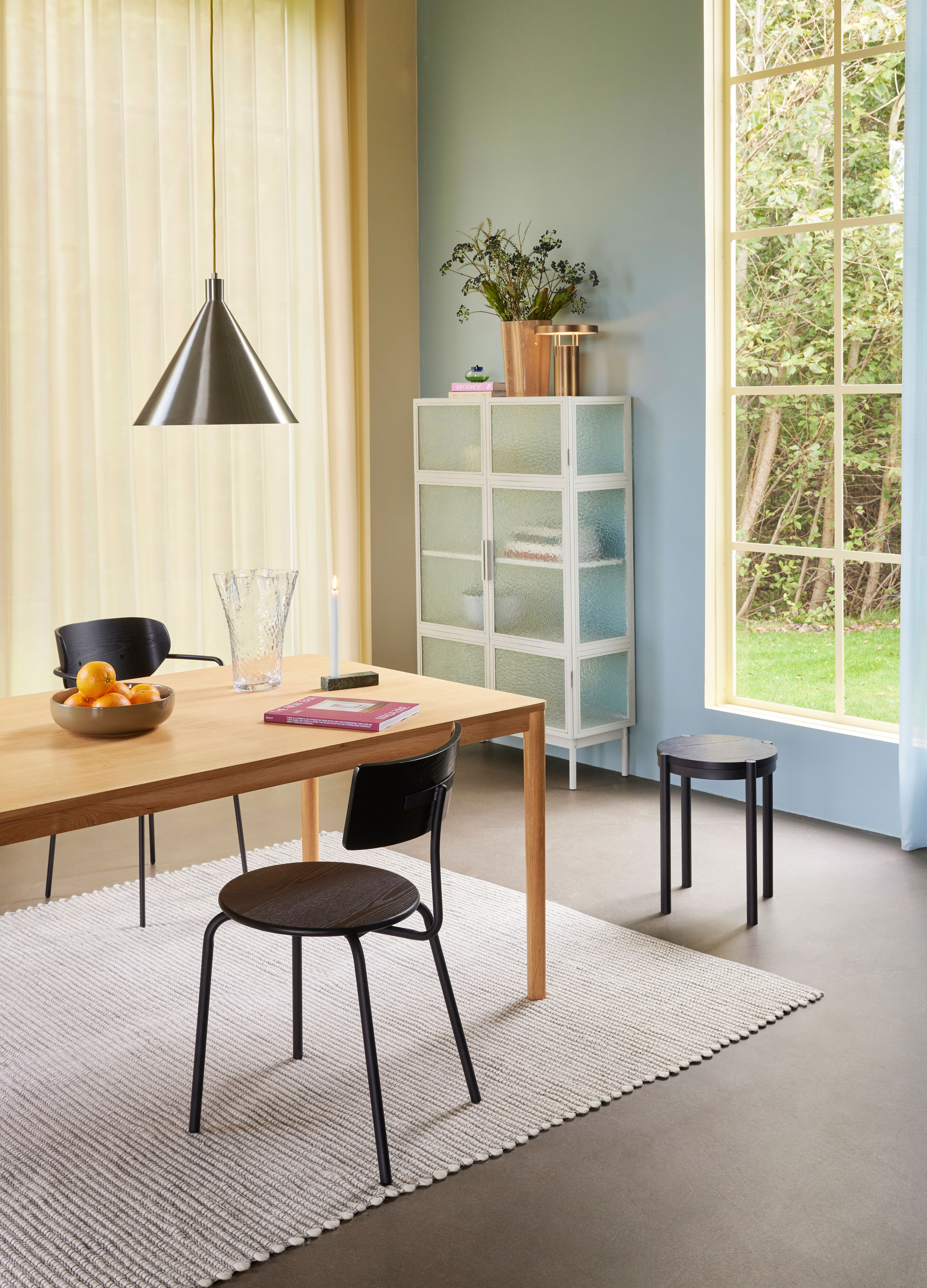 Hübsch Oto Pall Black