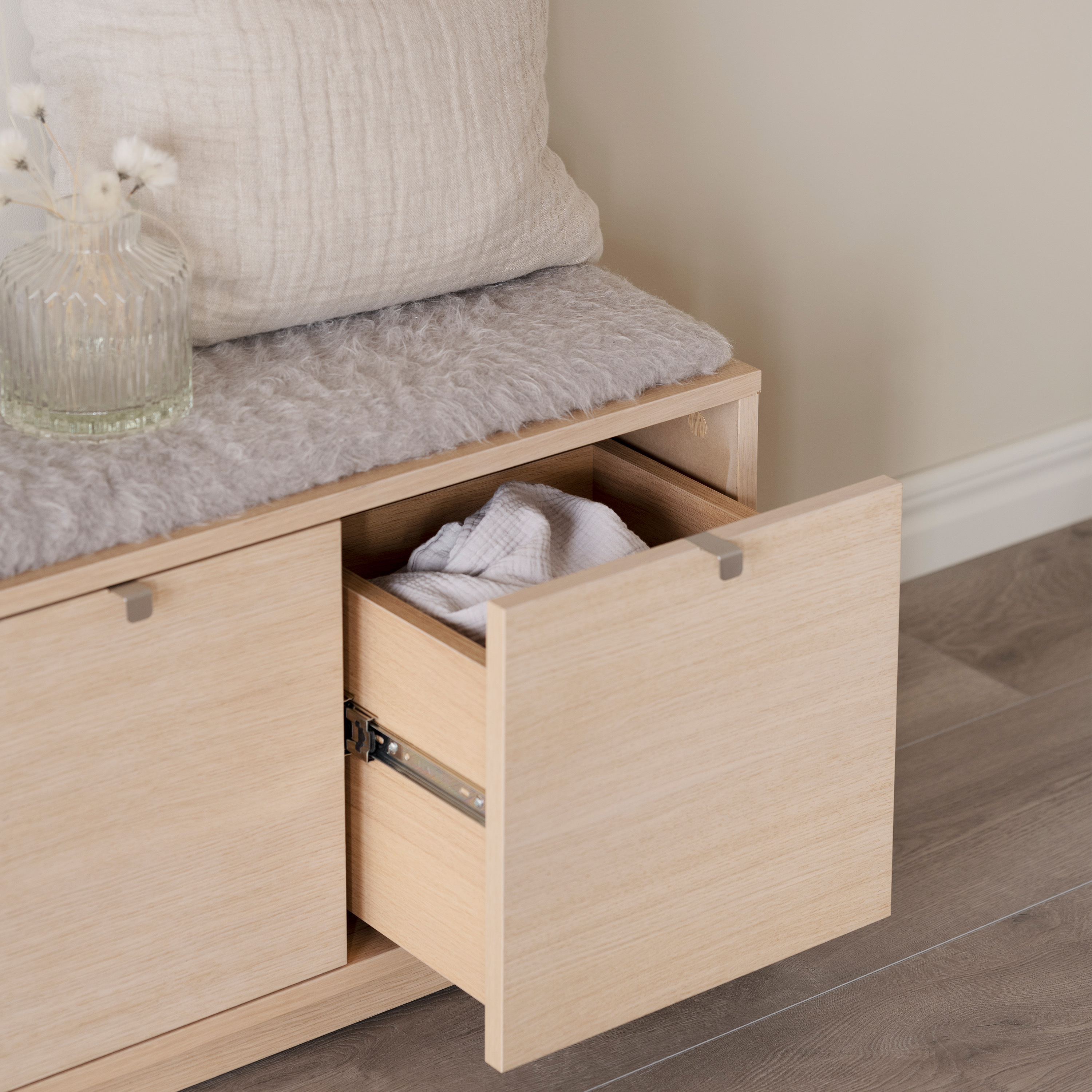 Rowico Home Confetti Bänk 3 Vitpigmenterad/Ljusgrå