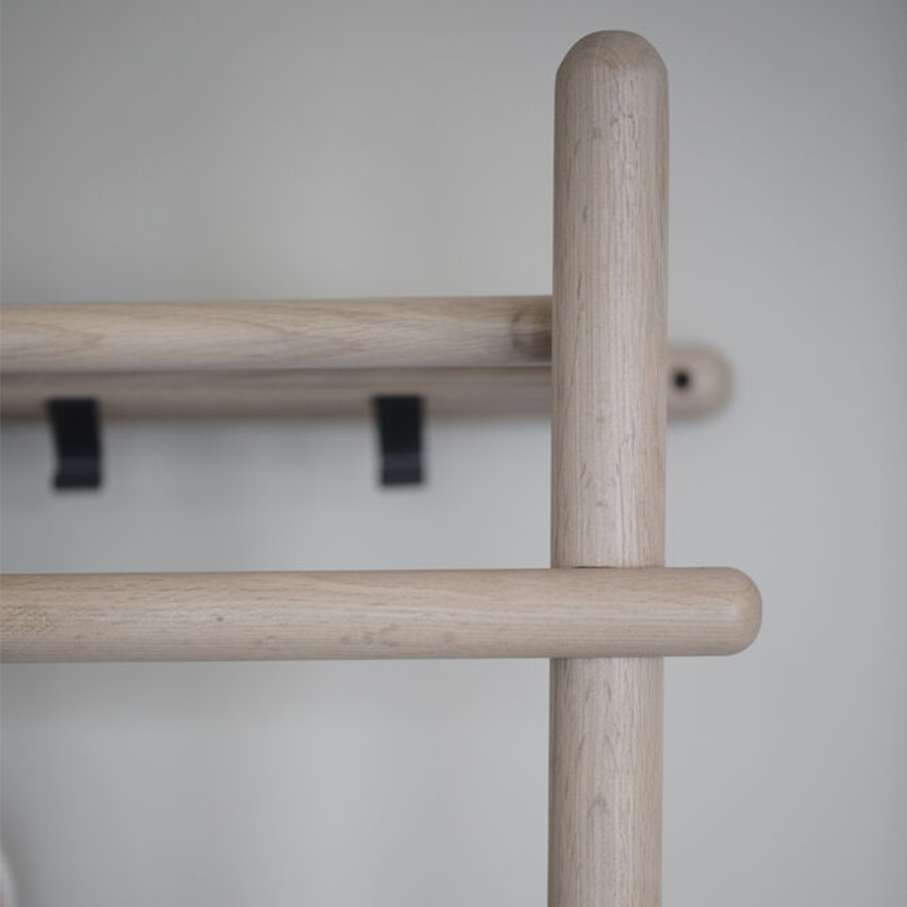 Rowico Home Milford Klädställning Vitpigmenterad