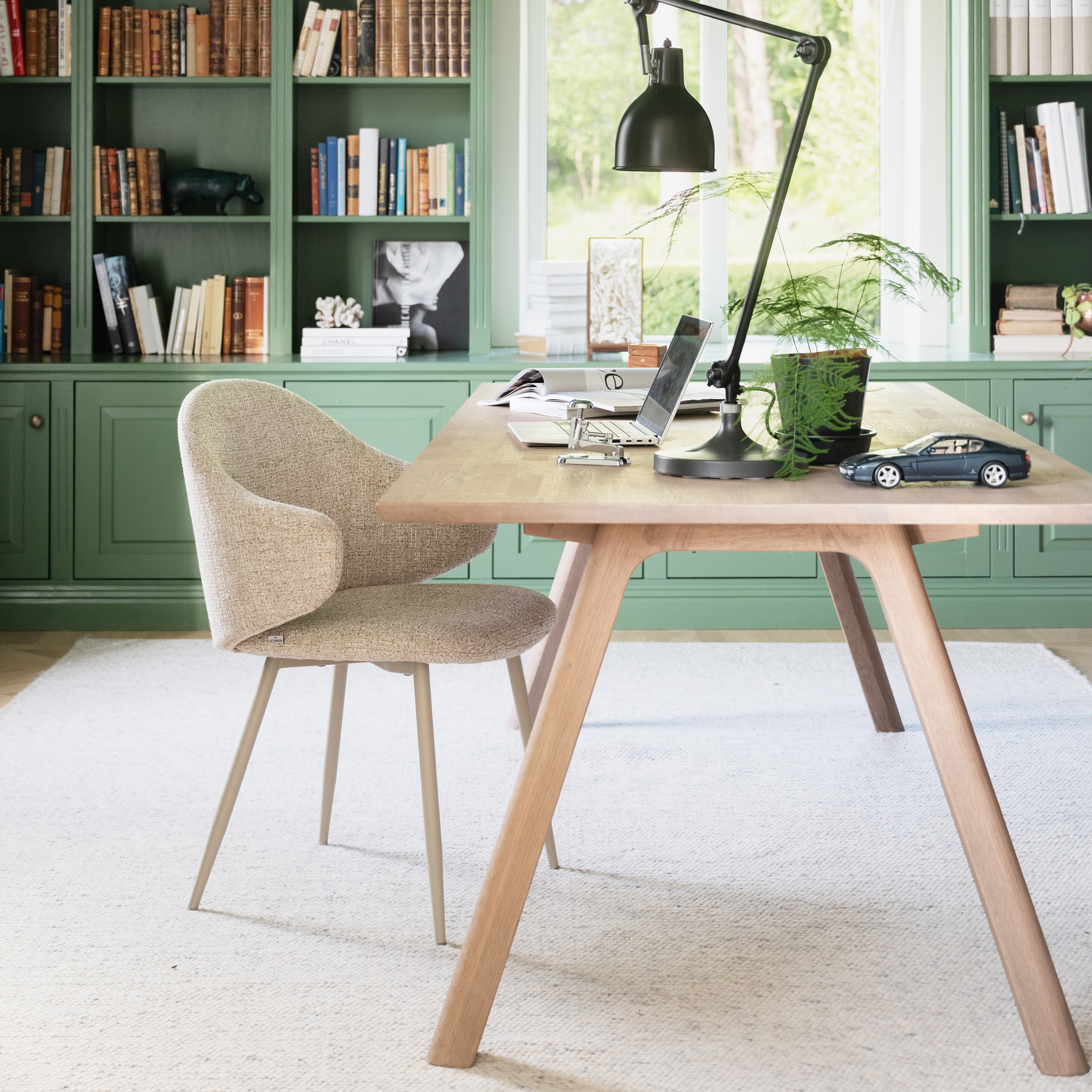 Rowico Home Clapperton Matbord Sandfärgad Ek 220x95