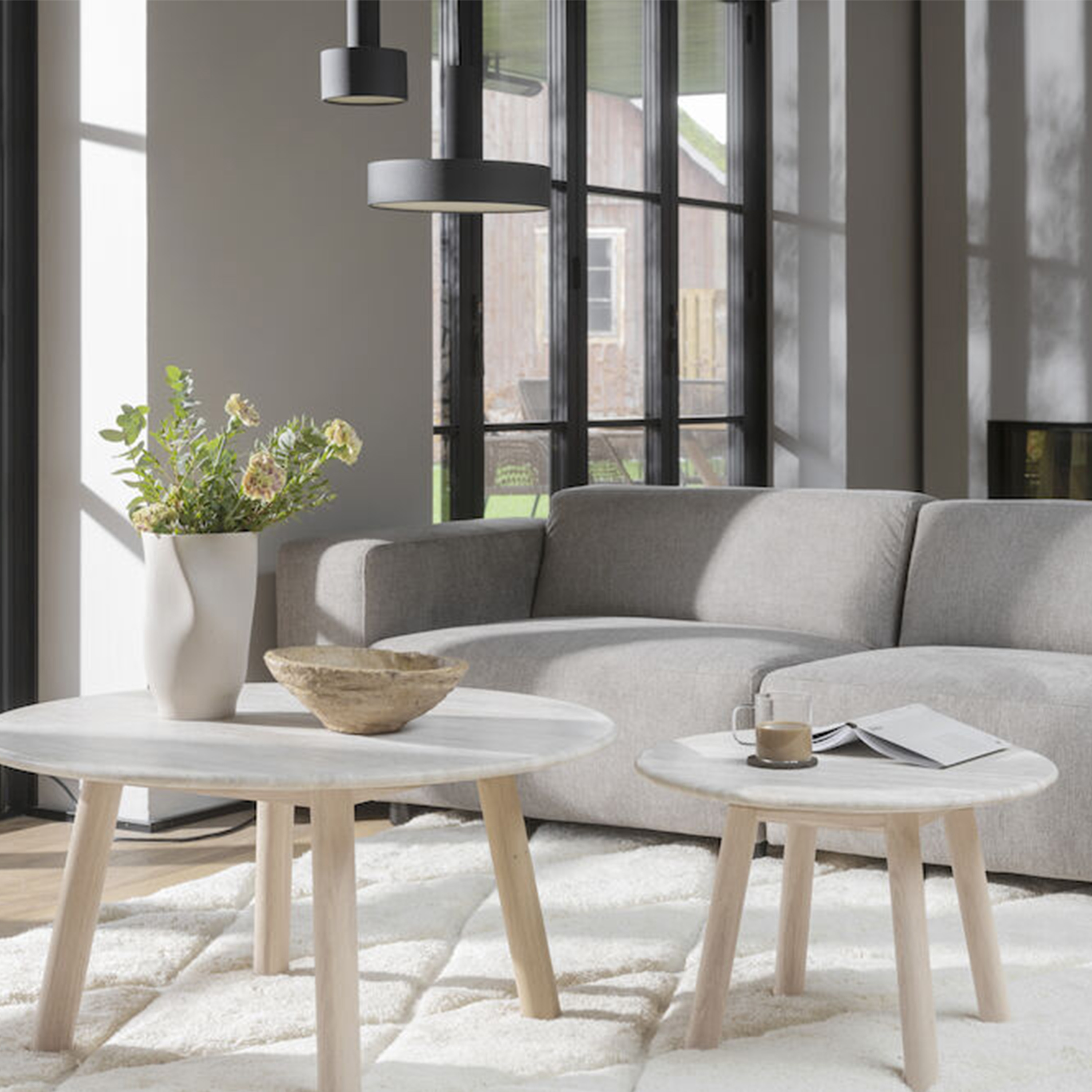 Rowico Home Taransay Soffbord Beige Travertin/Vitpigmenterad Ek Ø90