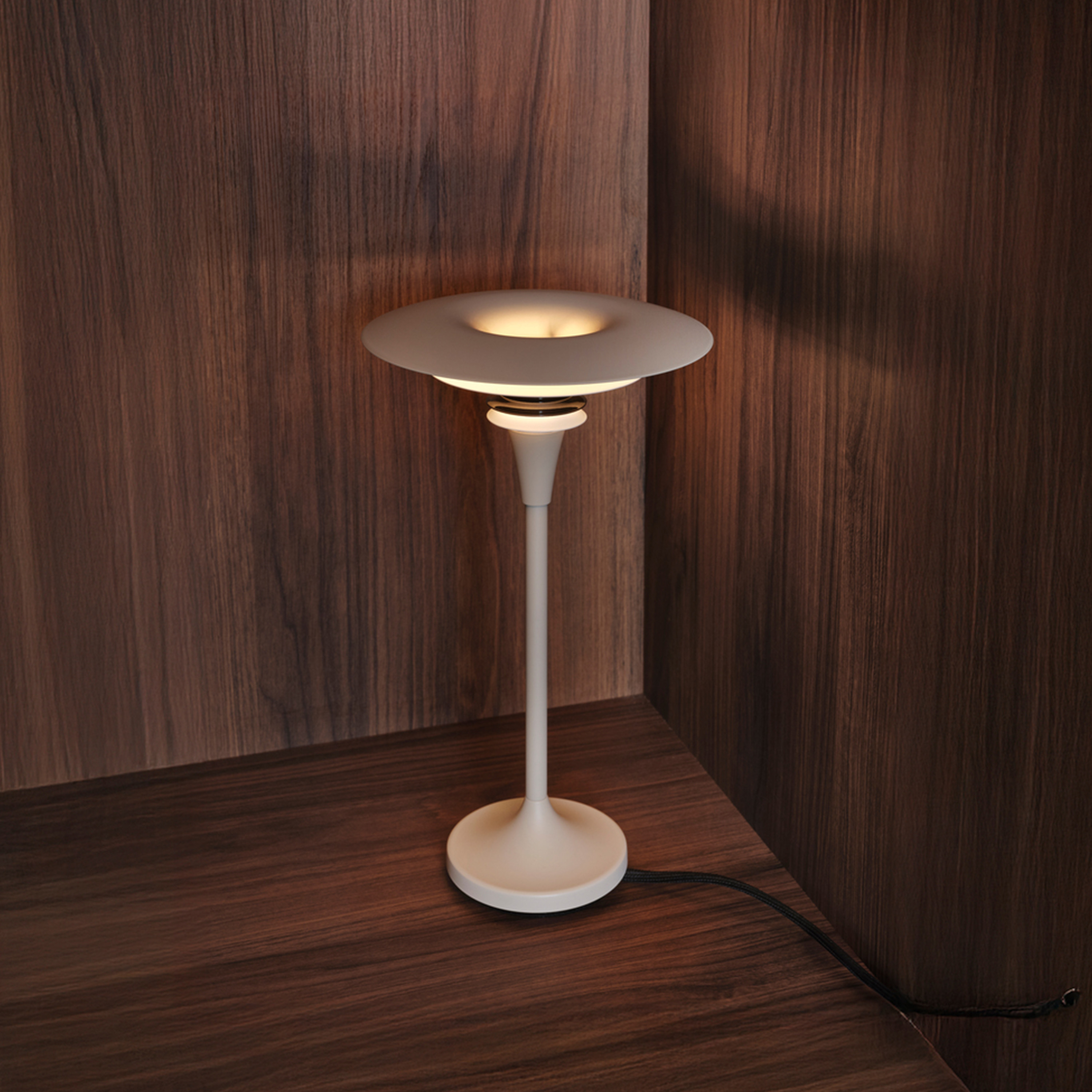 Belid Diablo Bordslampa Soft greige Ø30