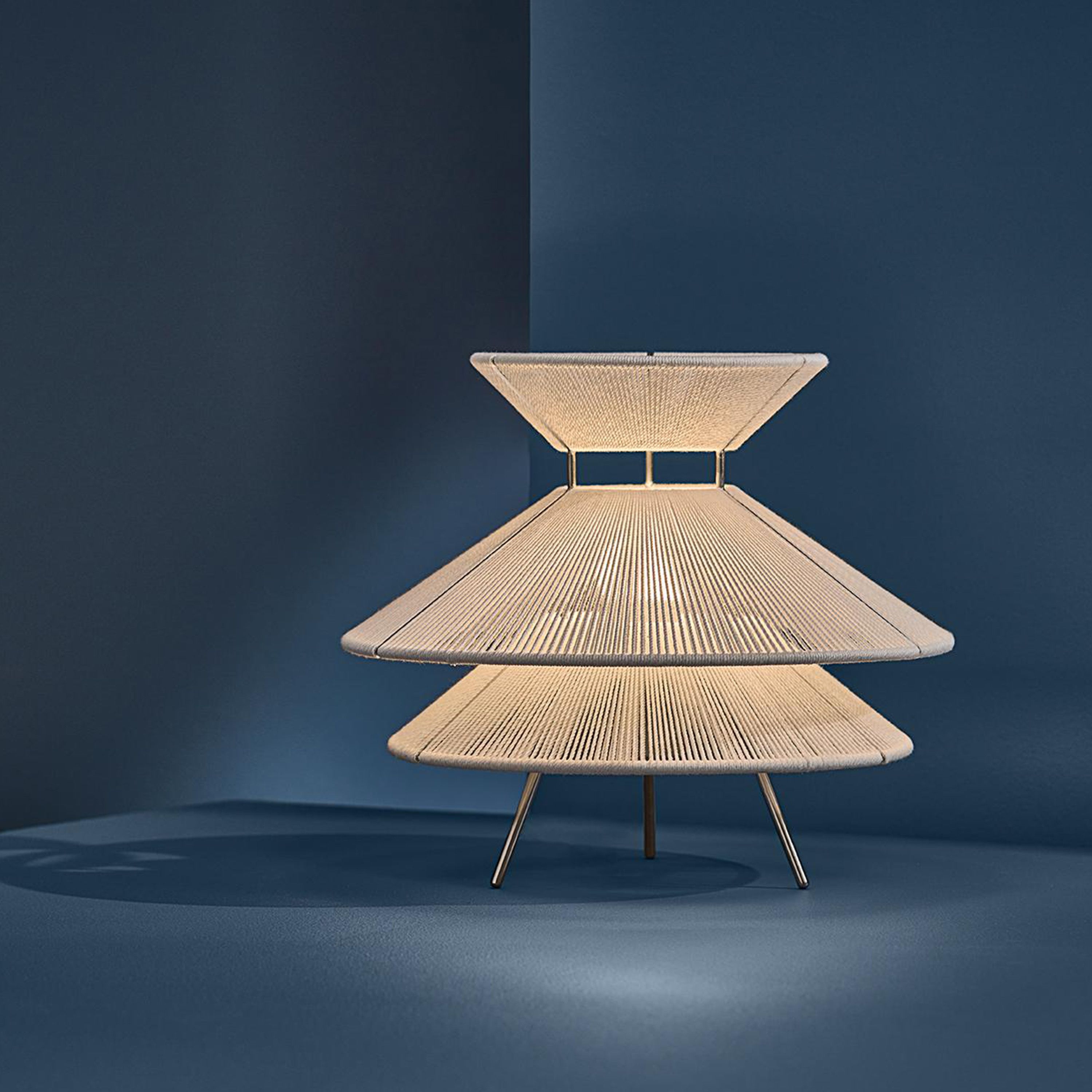 Frandsen Kiku Pöytävalaisin White Ø35