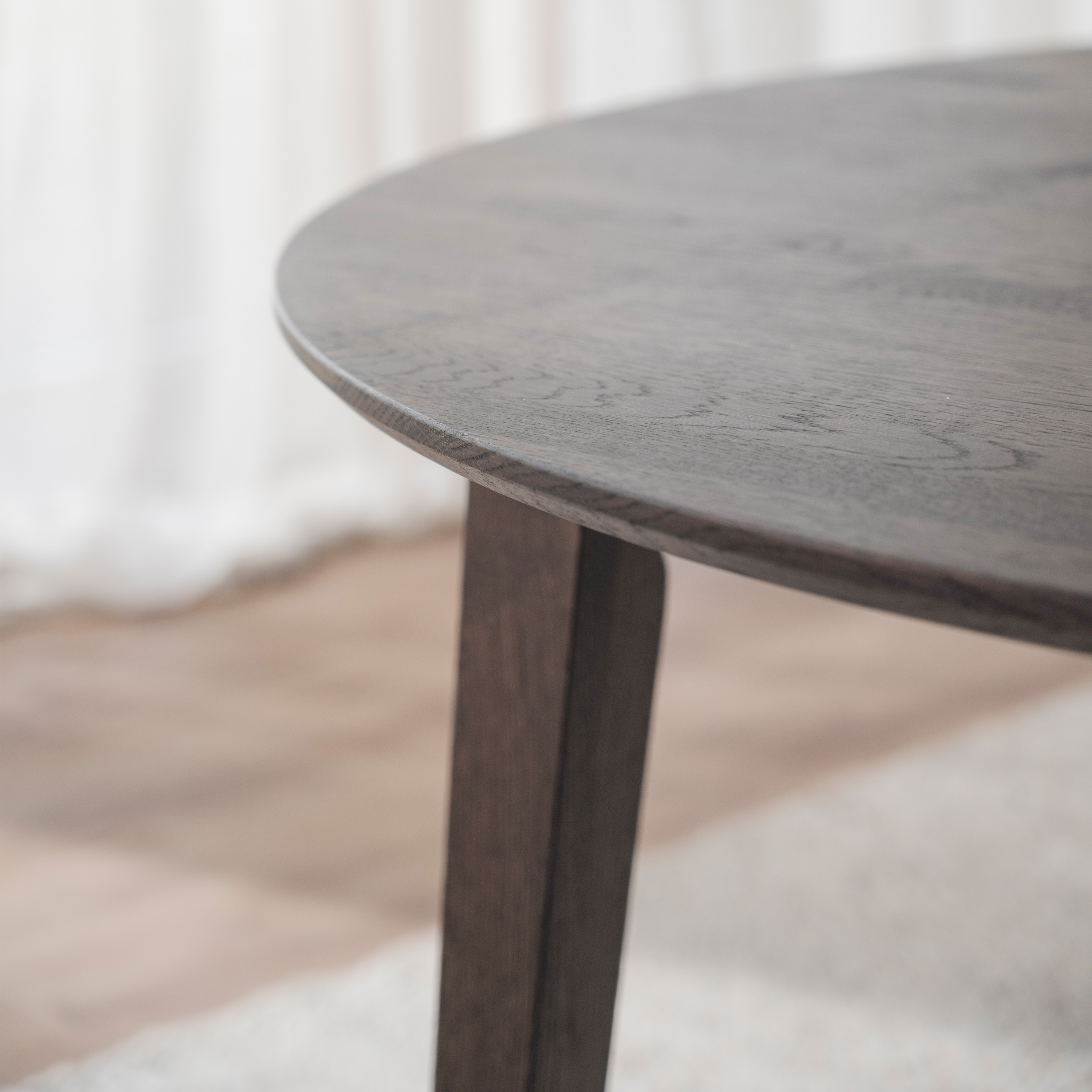 Rowico Home Filippa Esstisch Braun Ø120/165cm