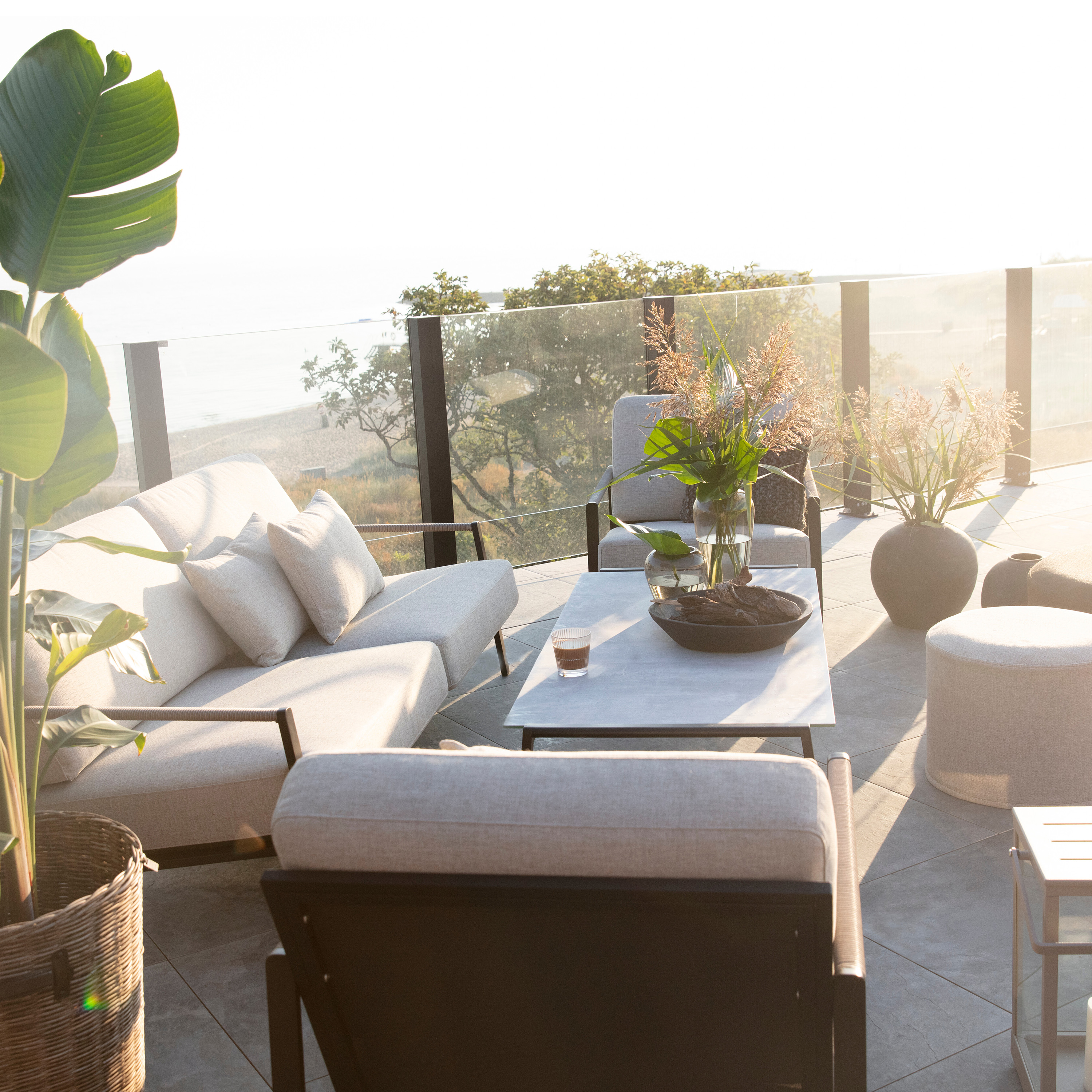 Brafab Lyra Loungefåtölj Svart