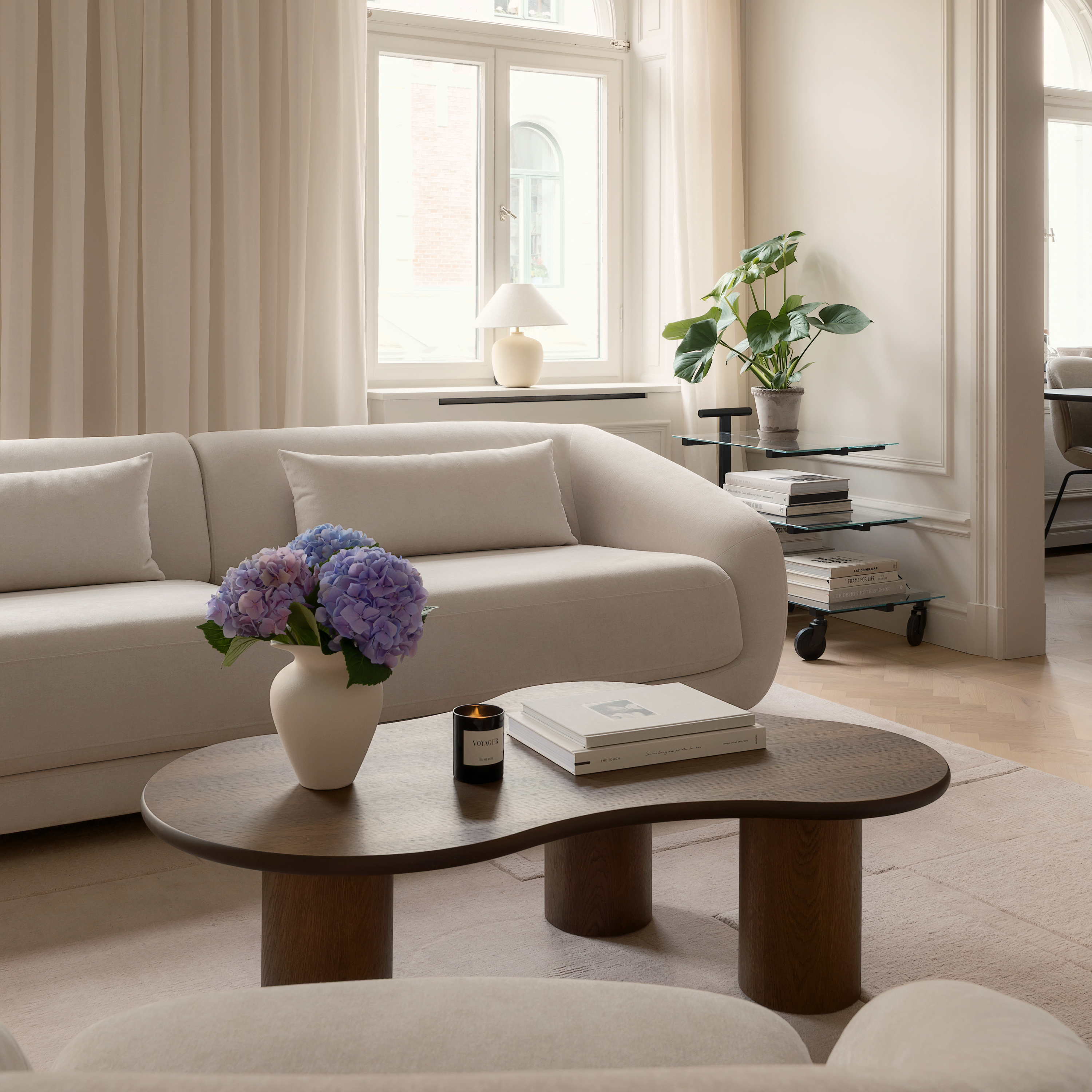 Broste Copenhagen Florentina Vas Off White S