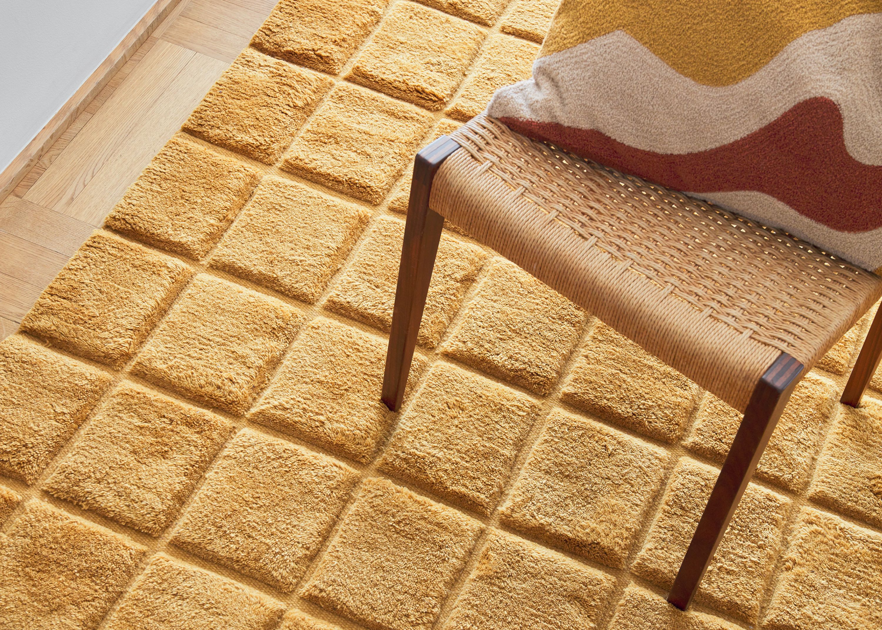 Chhatwal &amp; Jonsson Loha Ullmatta Masala Yellow 177x239