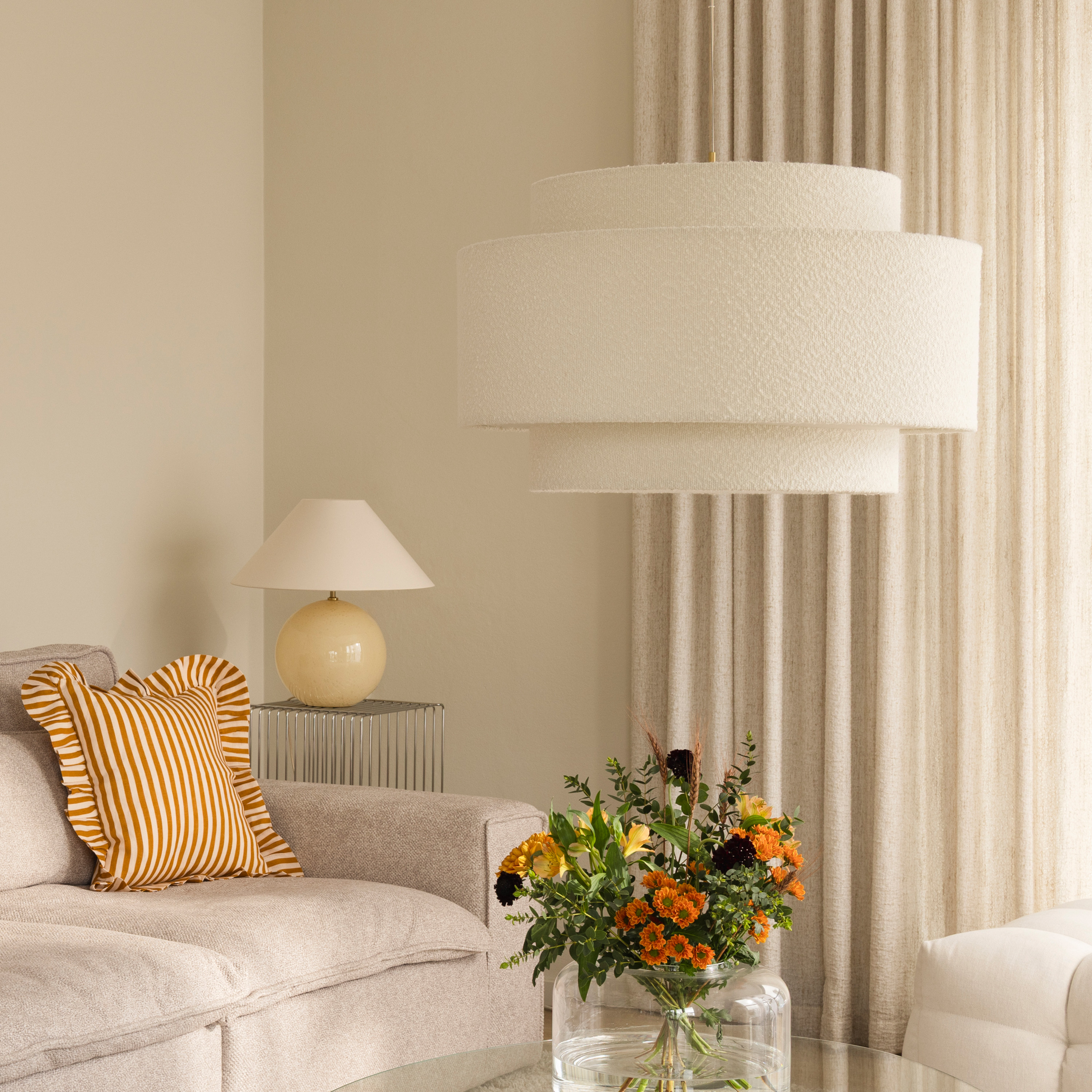 Globen Lighting Iris Pöytävalaisin Kermanvalkoinen 45cm