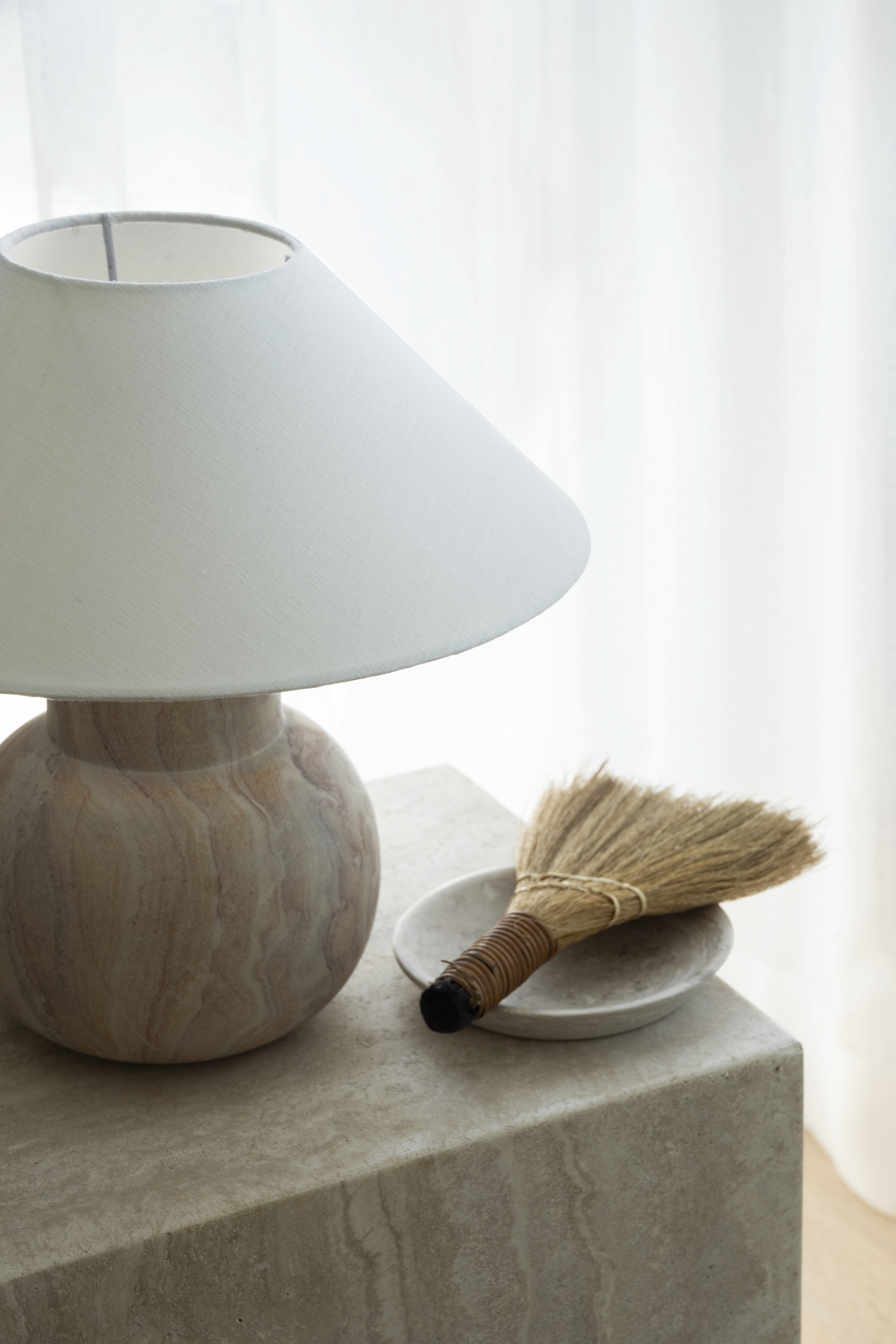 Watt &amp; Veke Pella Lampfot Sandstone 23cm