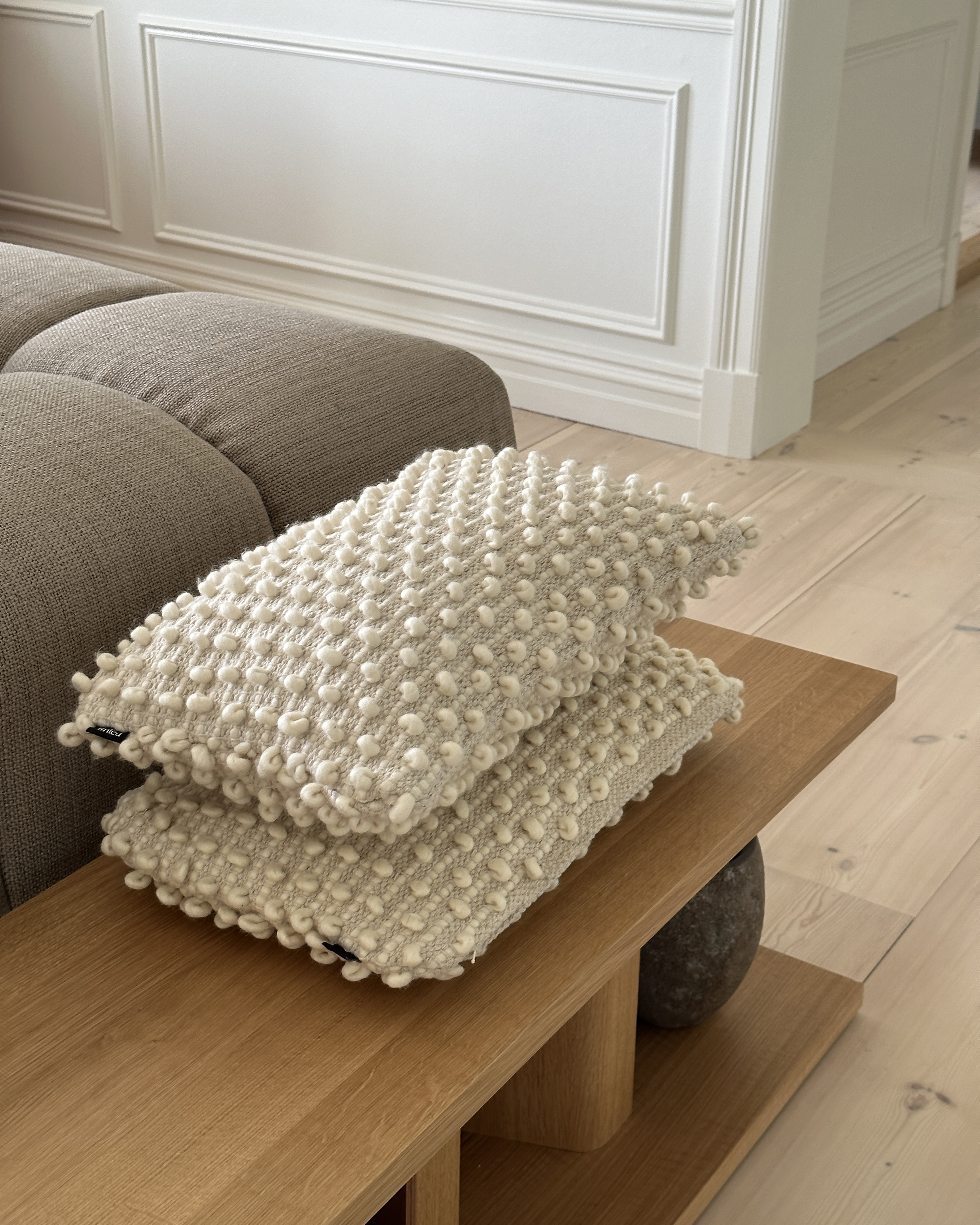 Tinted Tuhlin Prydnadskudde Offwhite 30x50