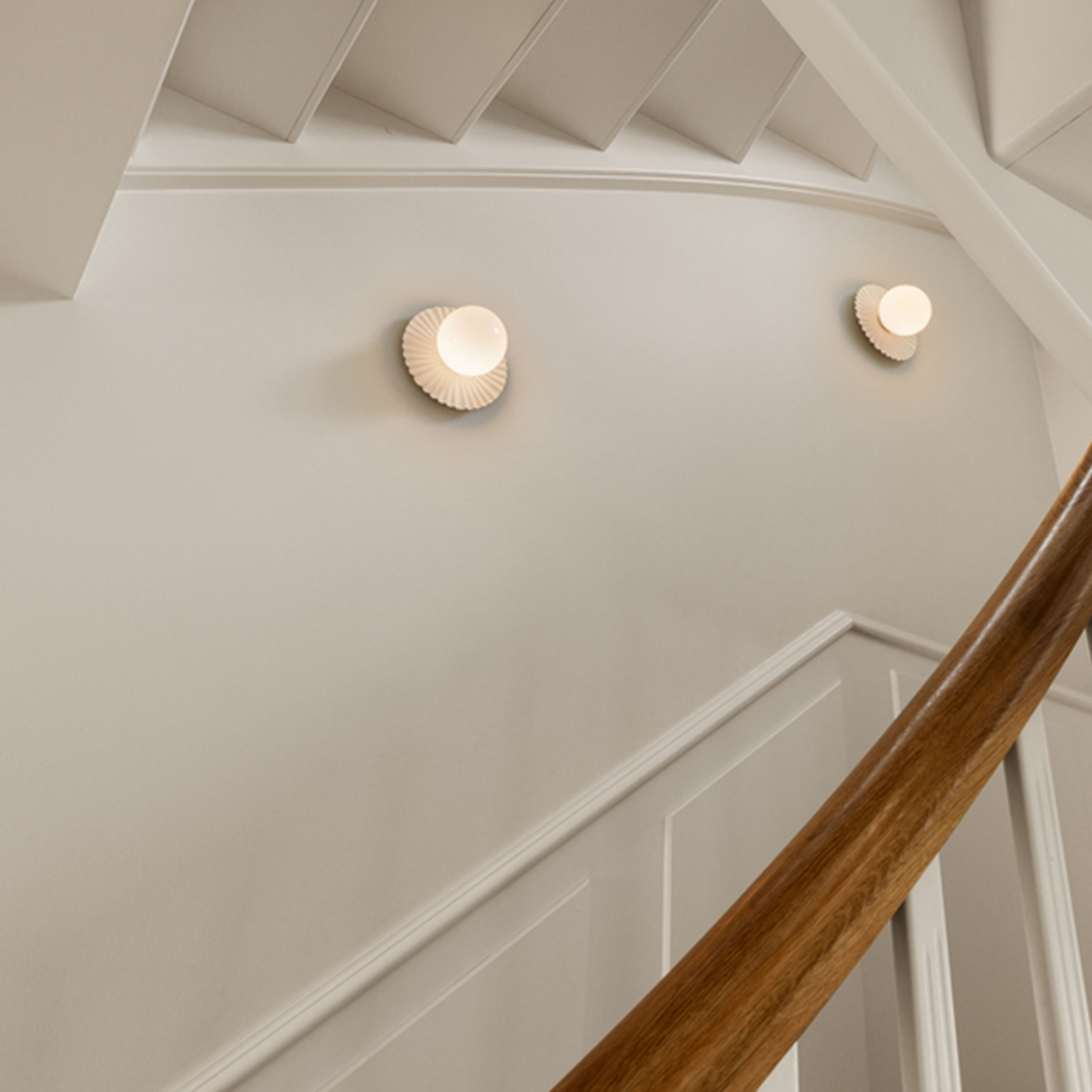 Nuura Liila Muuse Vägg/Taklampa White/Opal Ø20