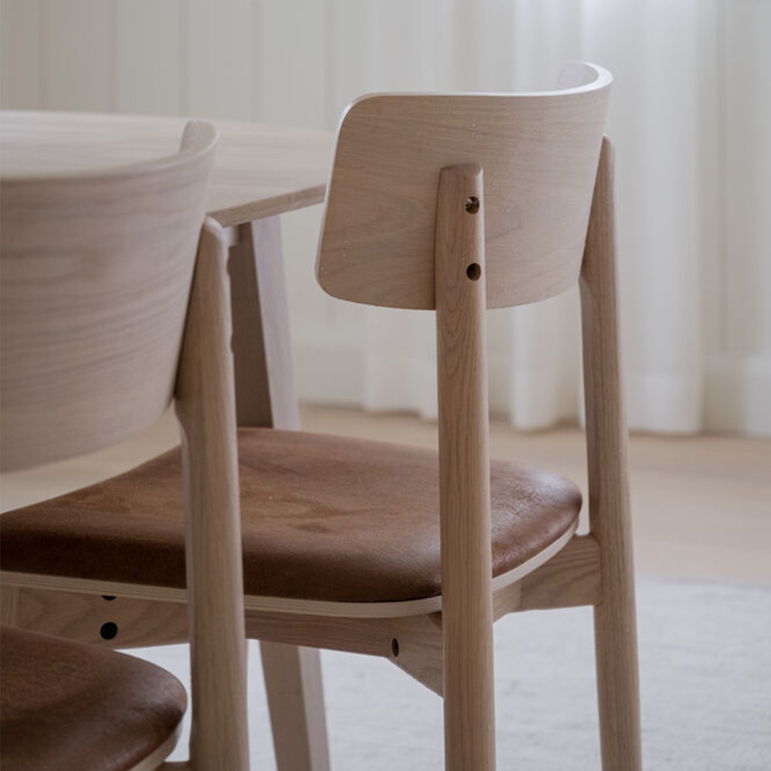 Rowico Home Wolcott Matstol Vitpigmenterad/Läder