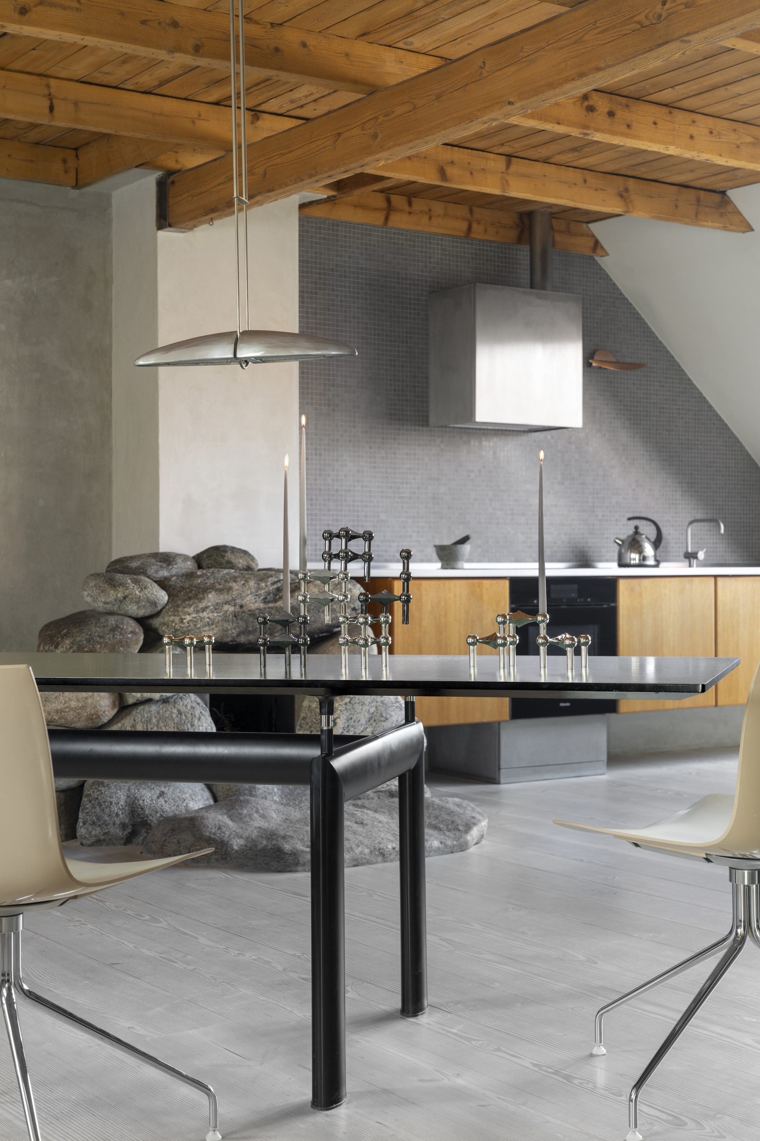 Stoff STOFF Nagel Lysestake Black Chrome