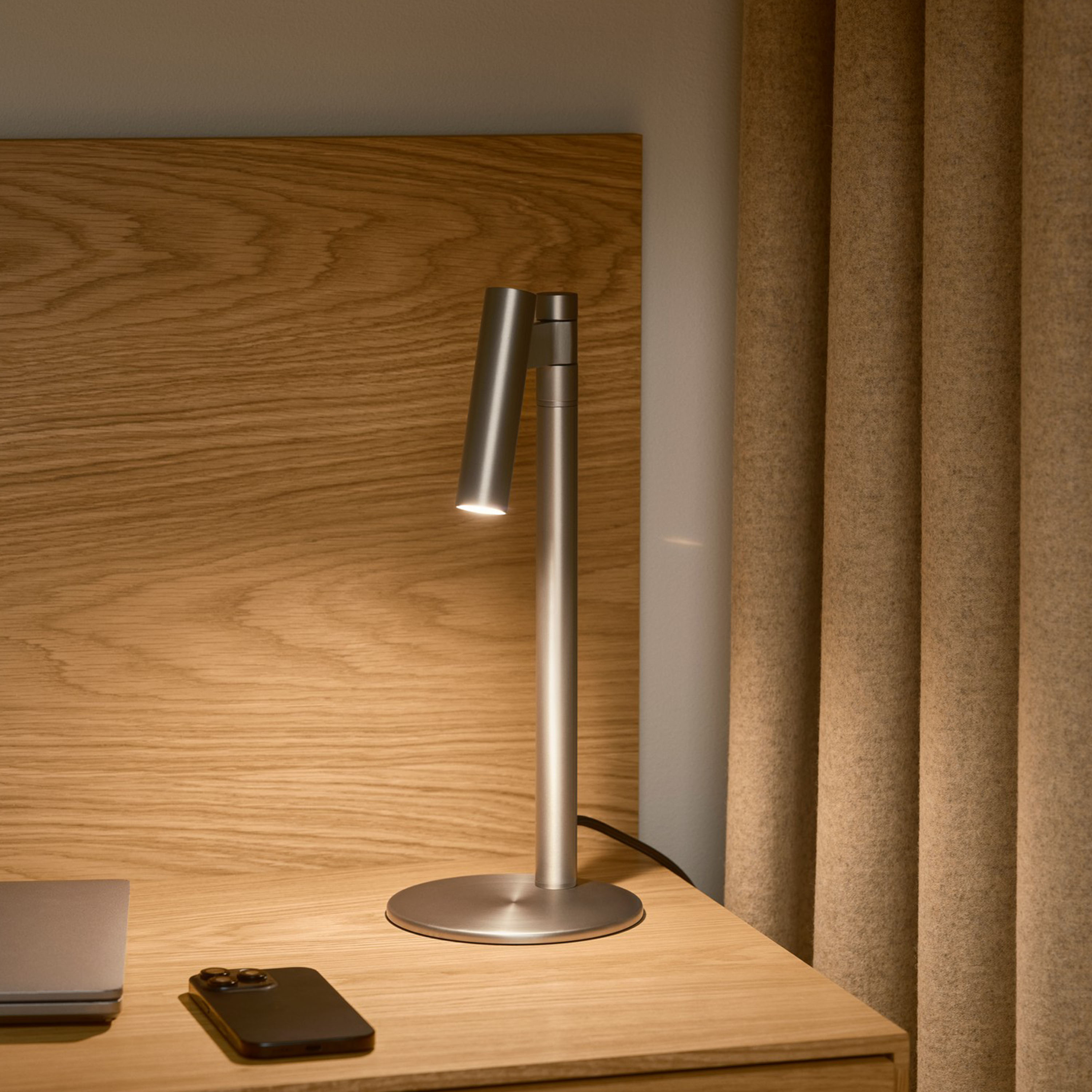 Design For The People Makoto Bordslampa Satin Krom 37cm