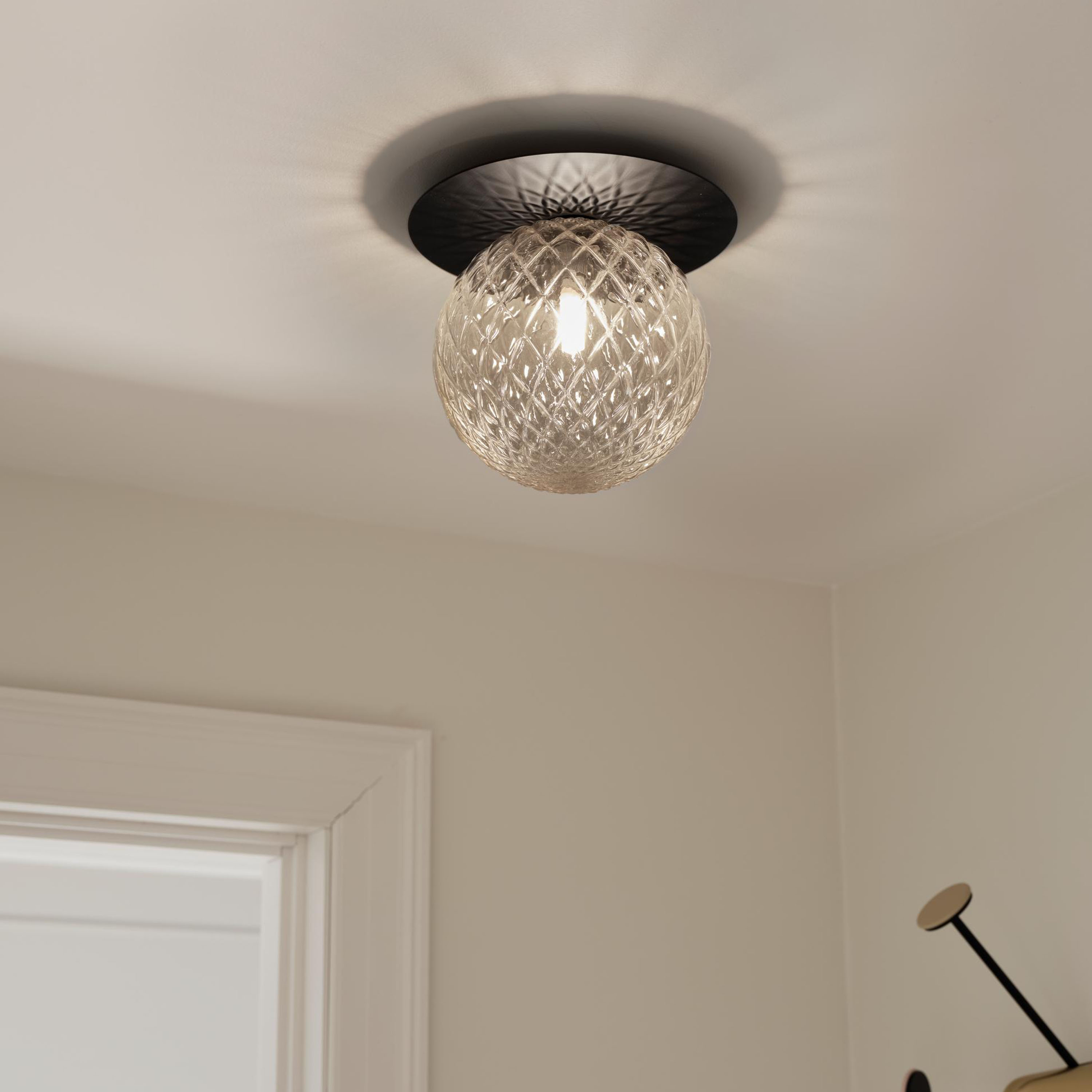 Nuura Liila 1 Vägg-/taklampa Black/Optic Clear Large