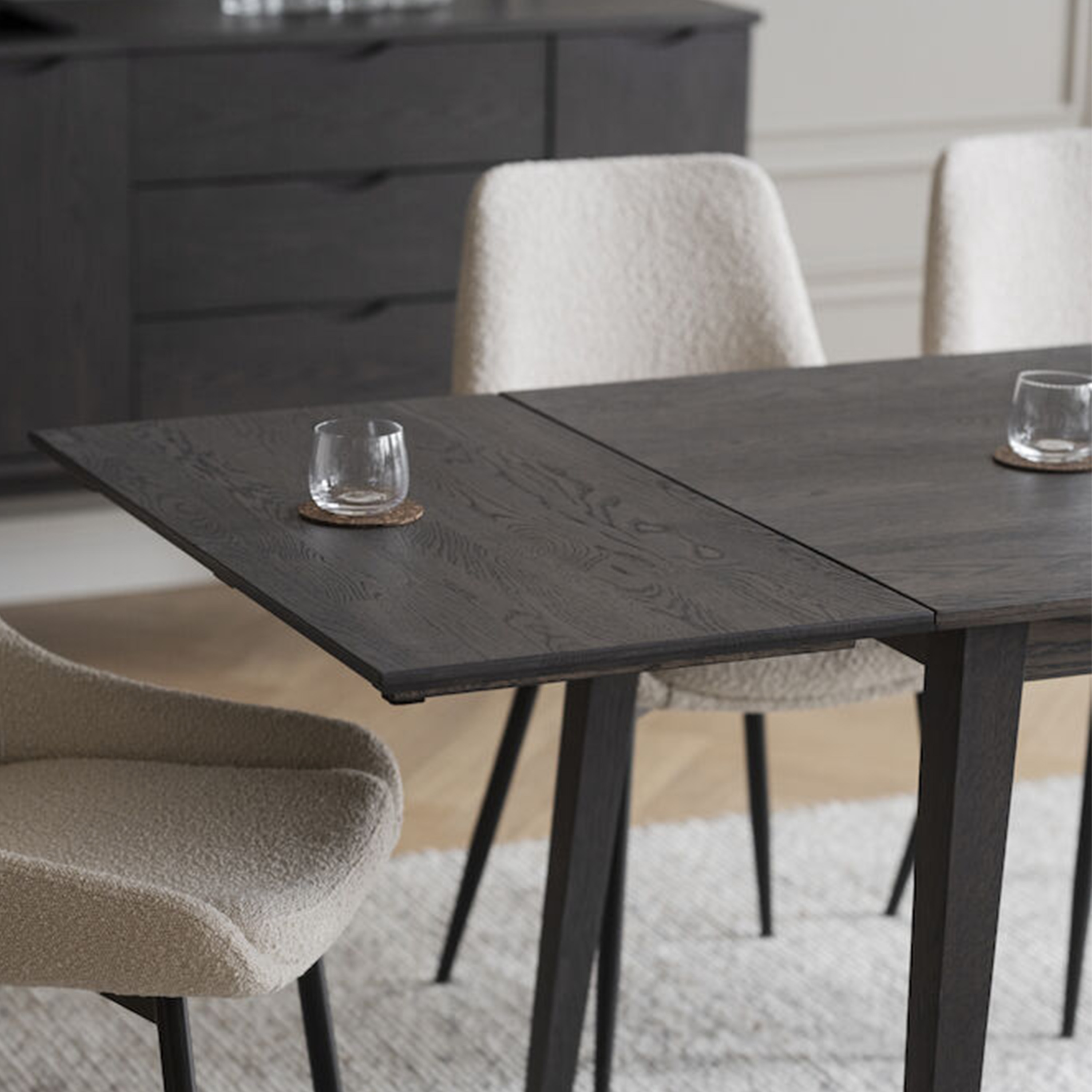 Rowico Home Filippa Klaffbord Mörkbrun Ek 80cm