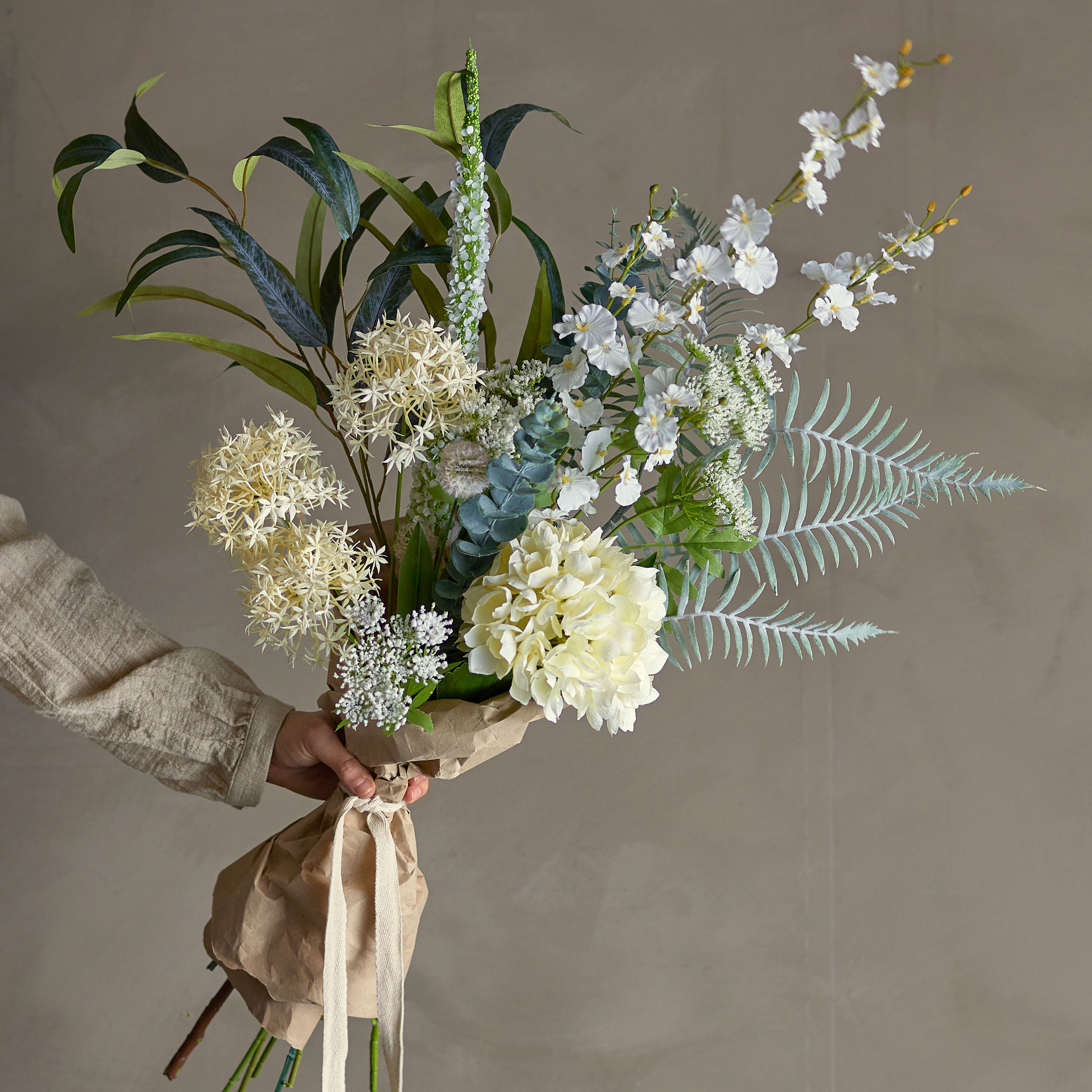 Bloomingville Symphonie Kimppu Valkoinen 103 cm