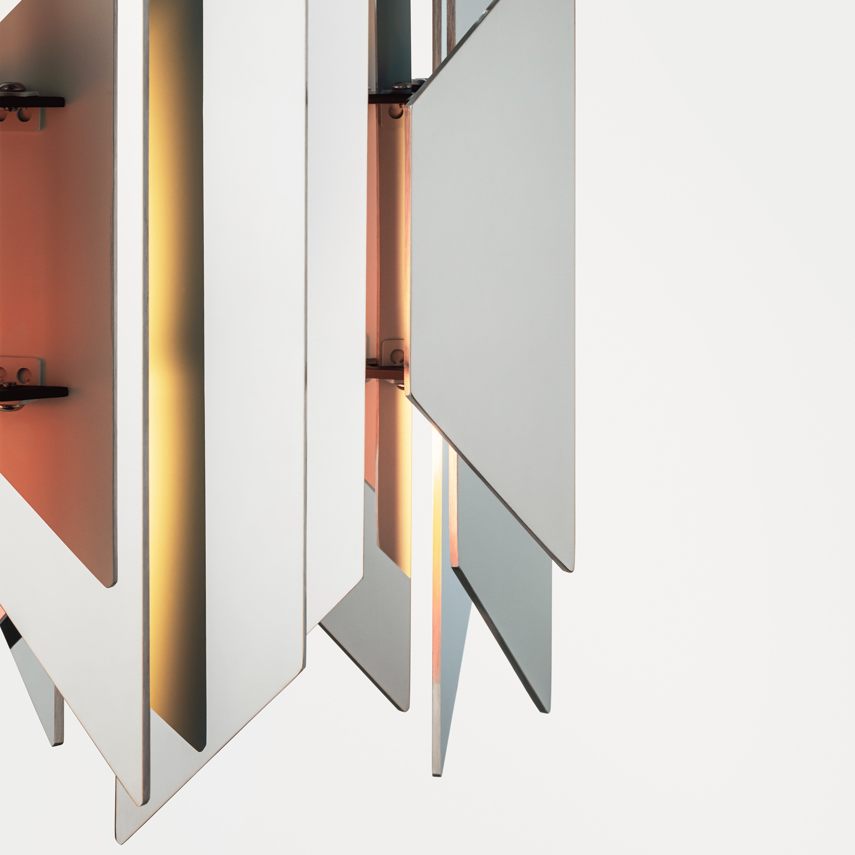 LYFA Divan 2 Kattovalaisin Original 17cm