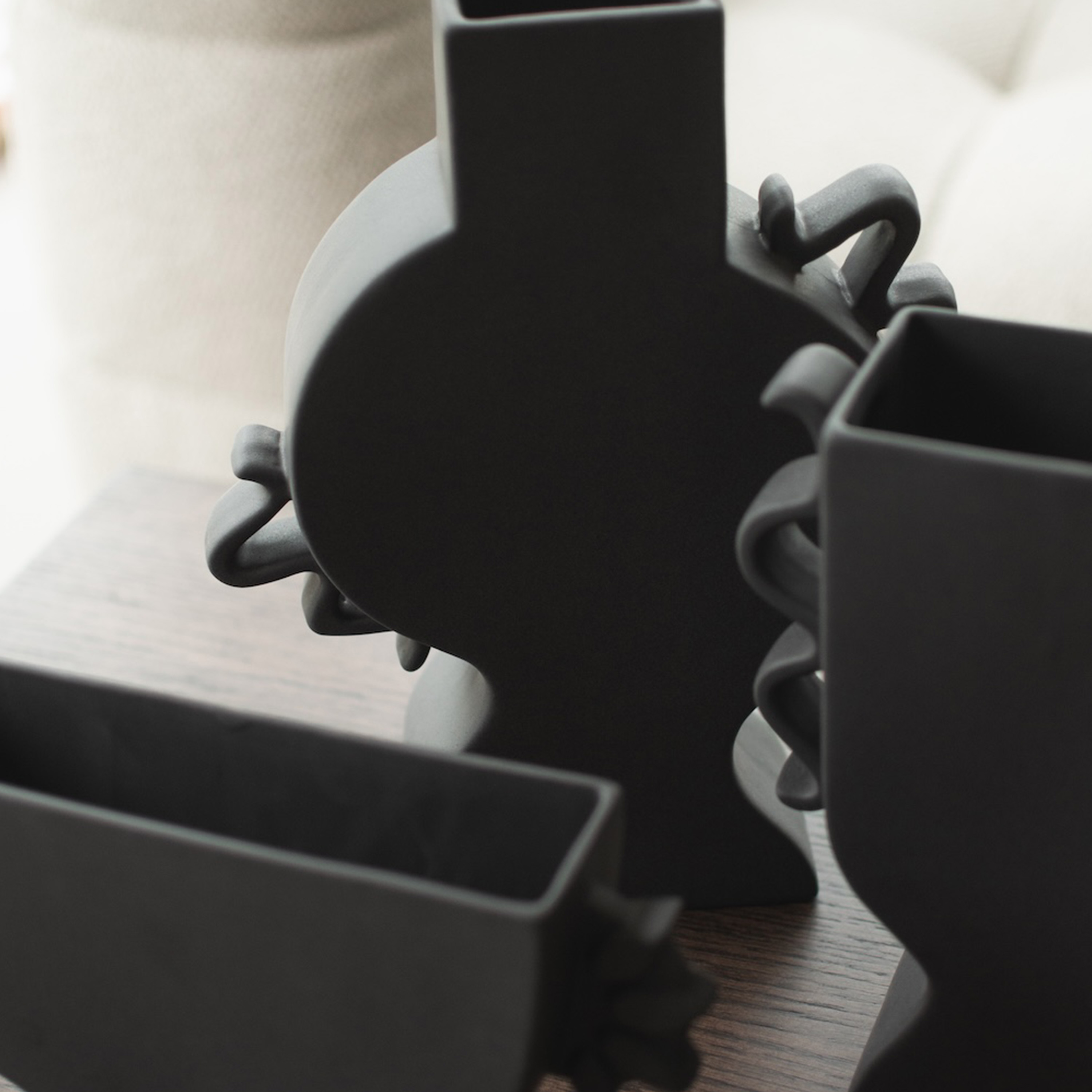 DBKD Flat Vase Black 25 cm