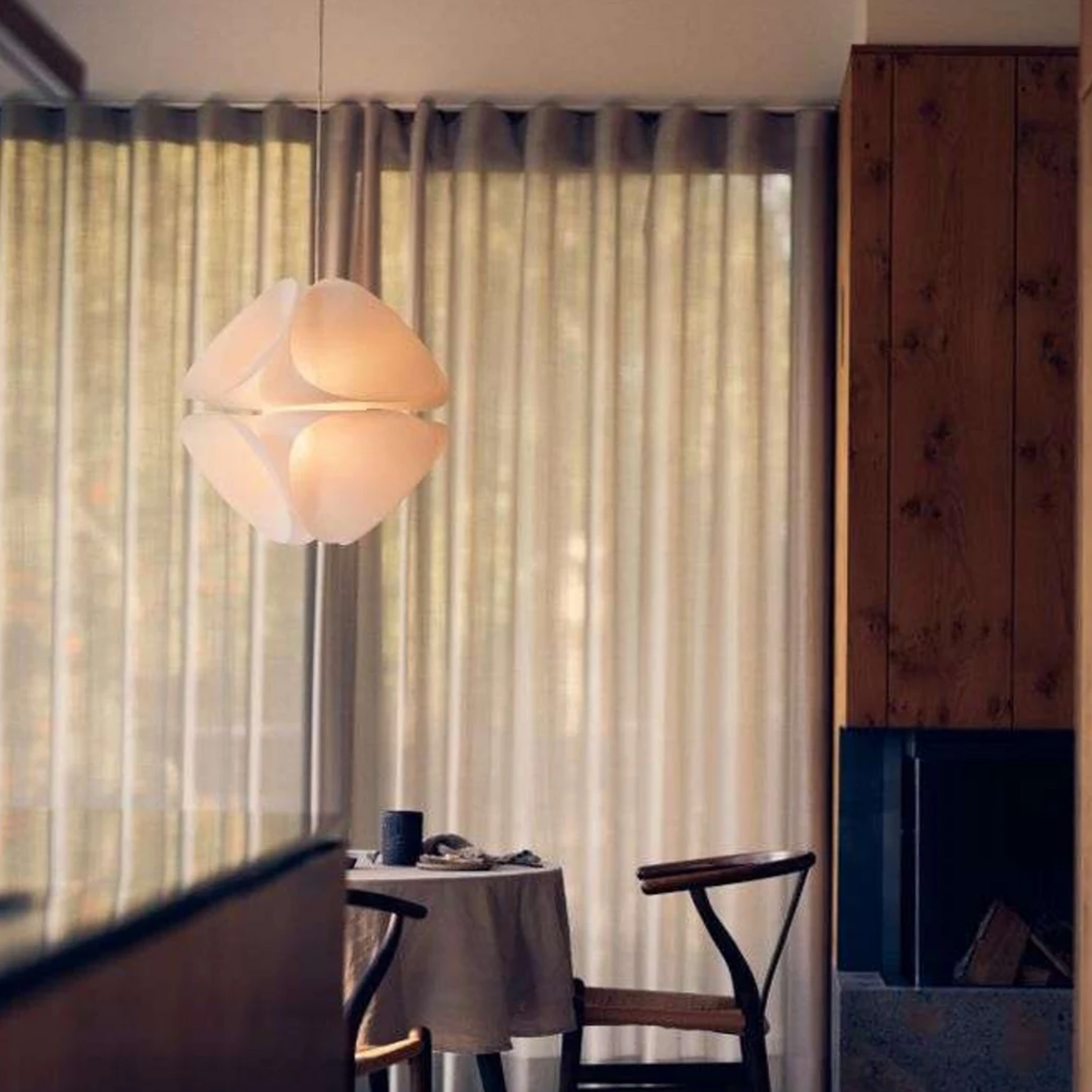 Frandsen Nova Deckenleuchte Opal White