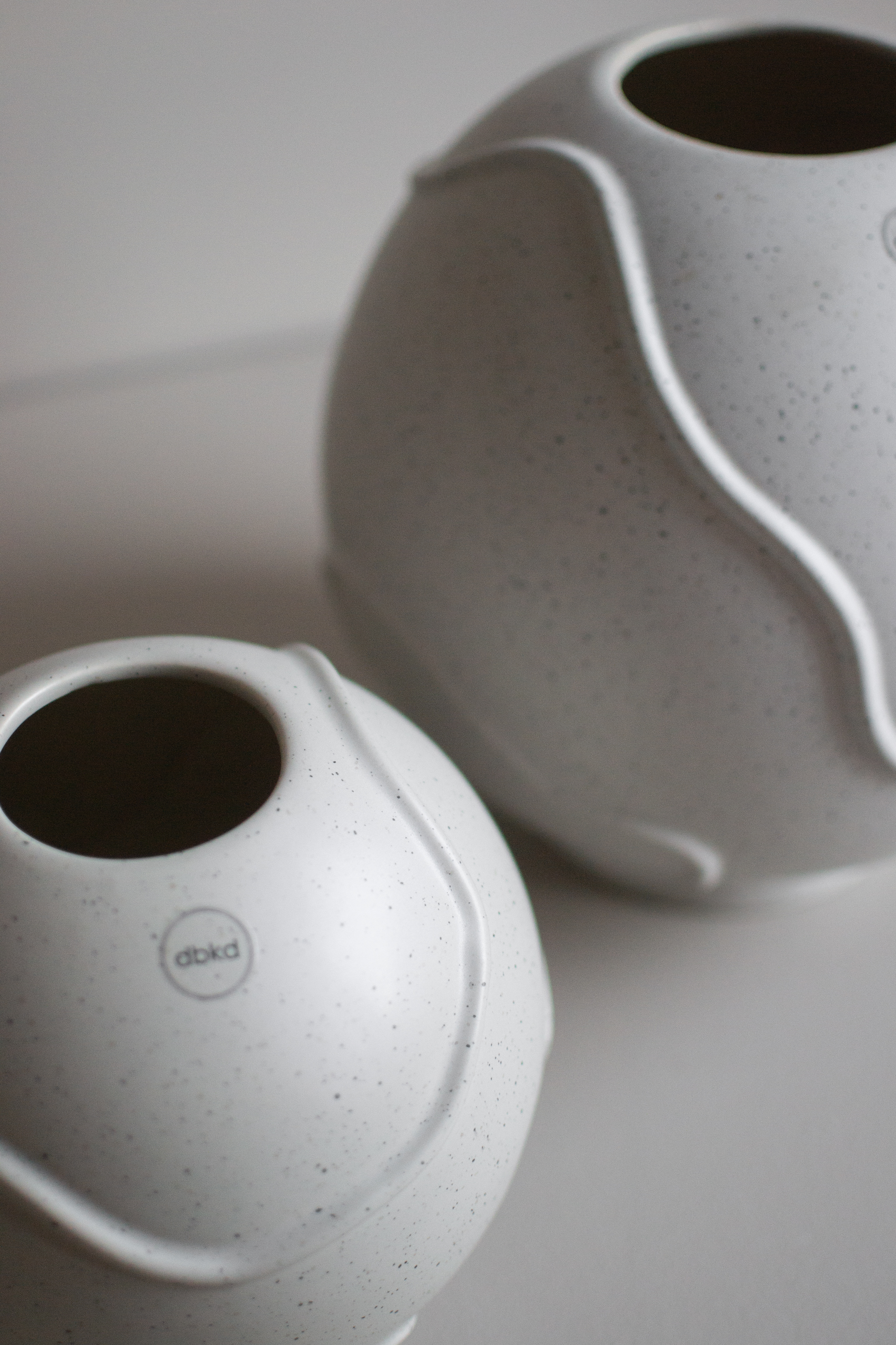 DBKD Form Vase Mole Dot Klein